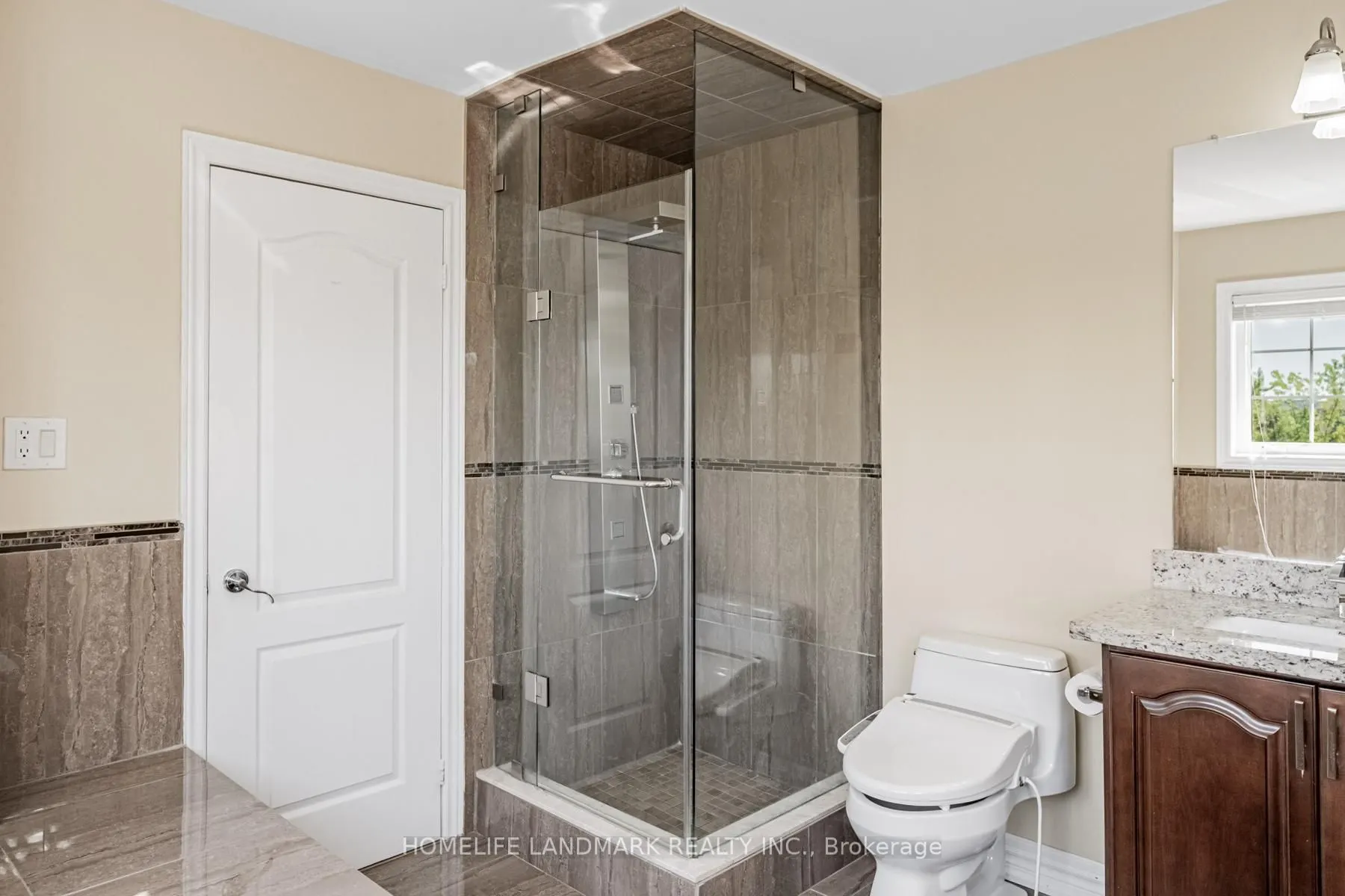 2481 Whistling Springs Crescent
