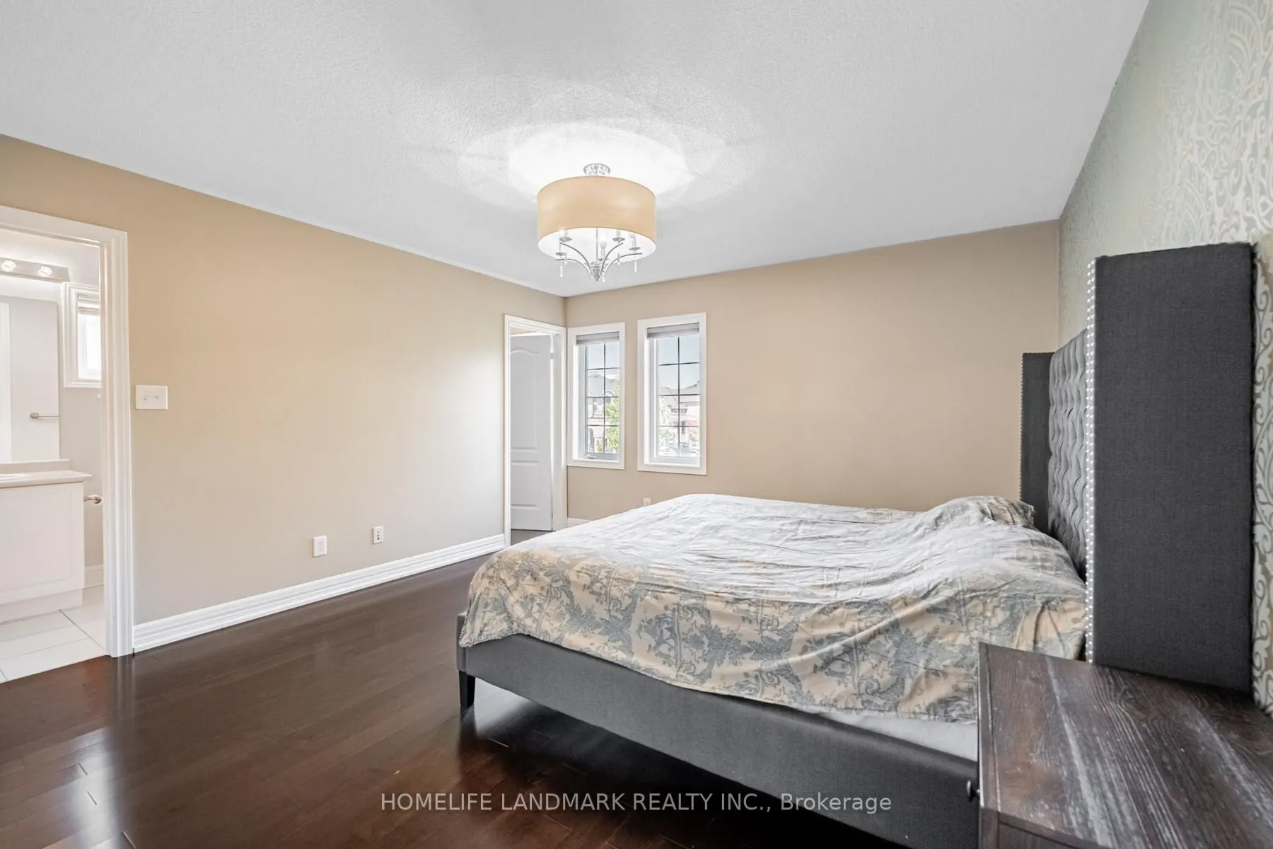 2481 Whistling Springs Crescent