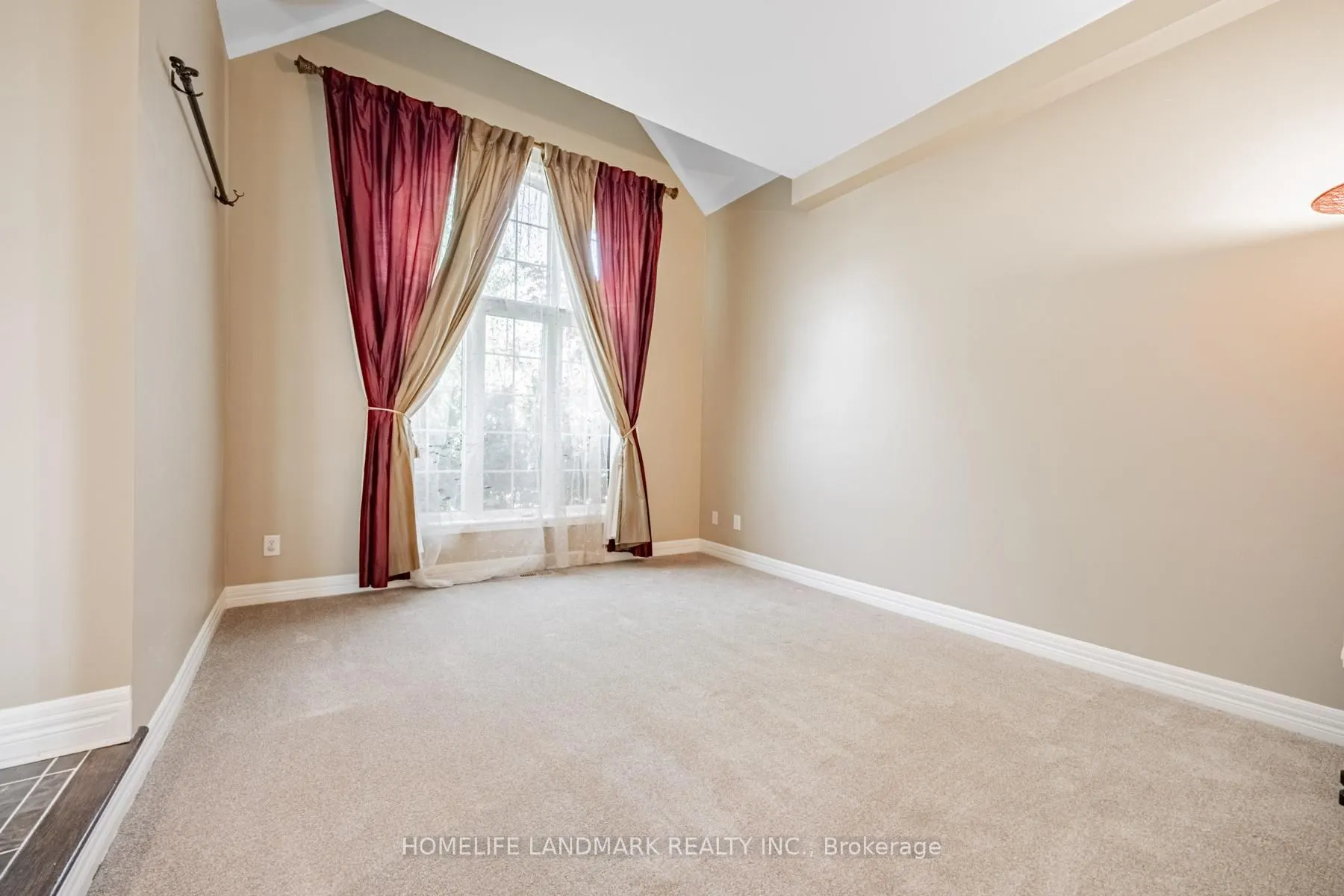 2481 Whistling Springs Crescent