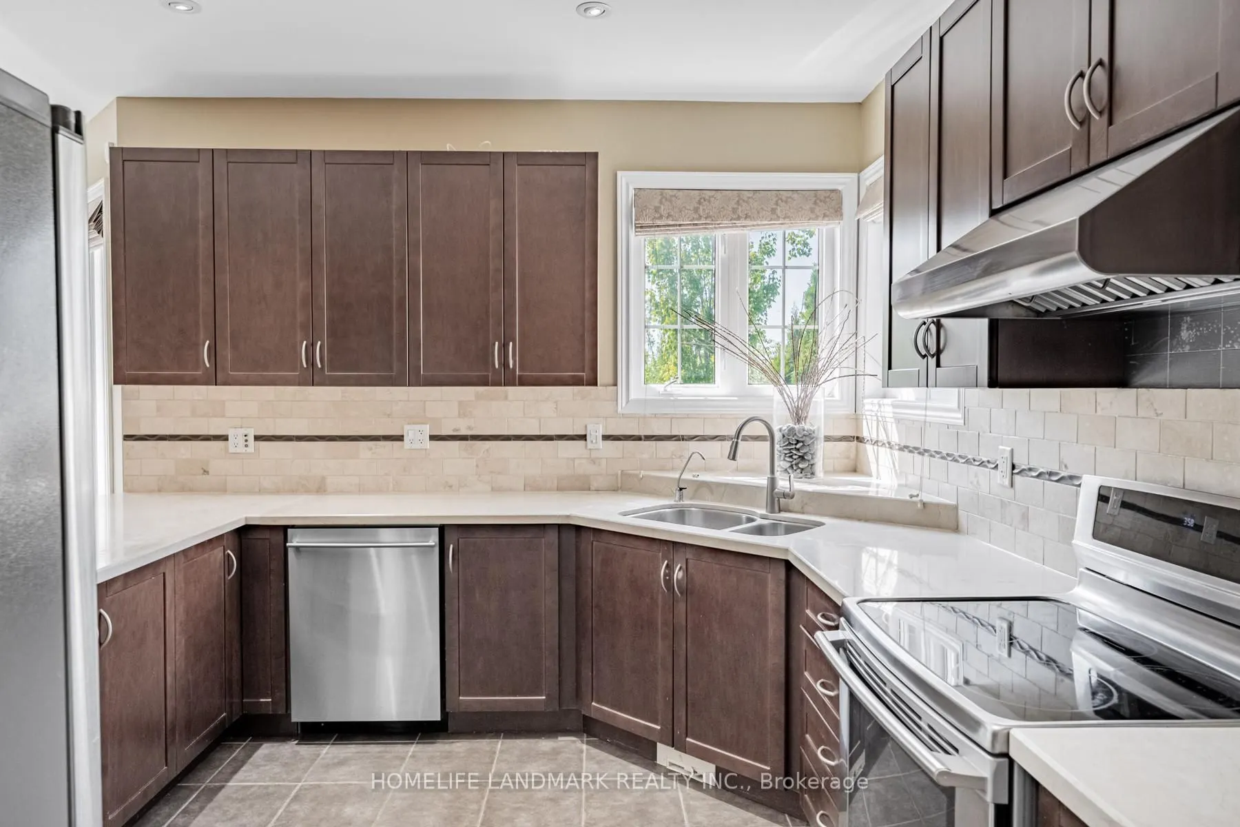 2481 Whistling Springs Crescent