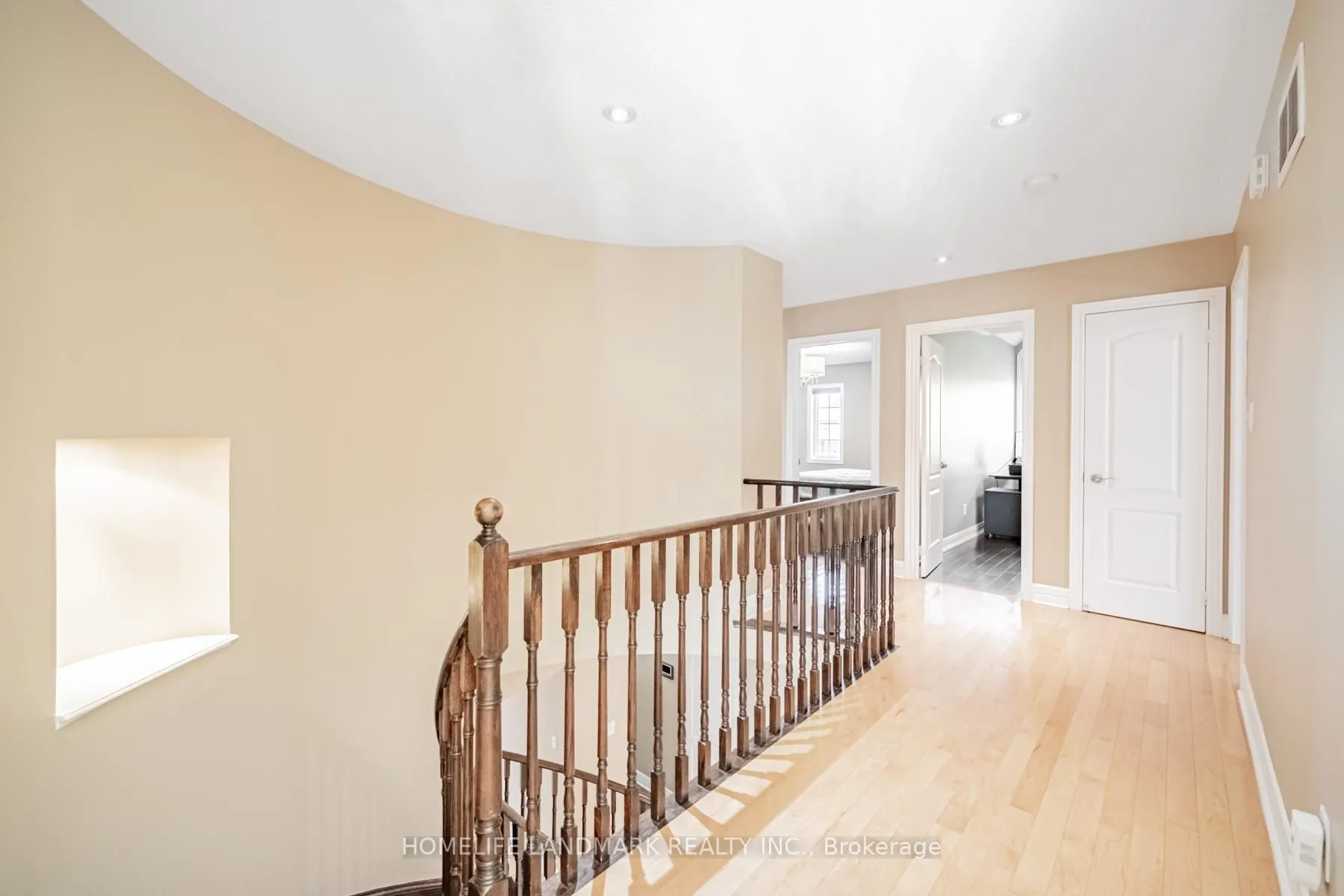 2481 Whistling Springs Crescent