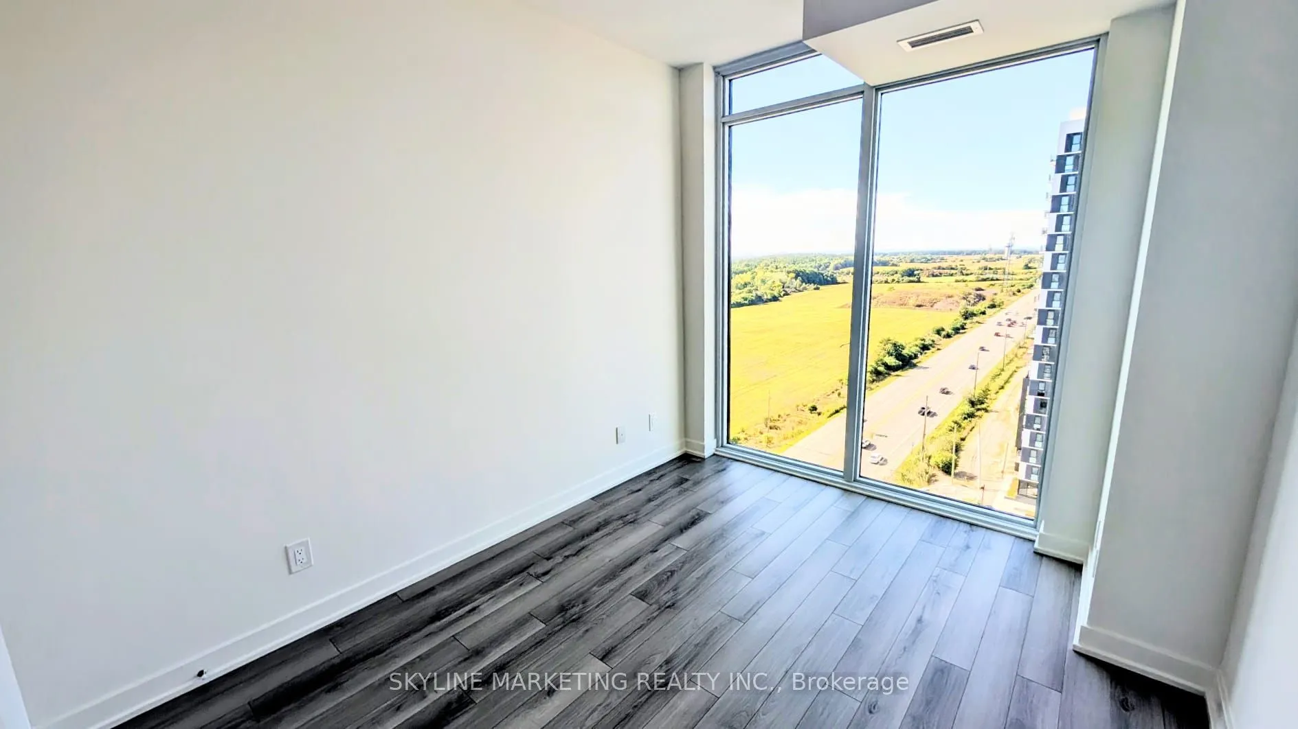 3079 Trafalgar Road, #1504