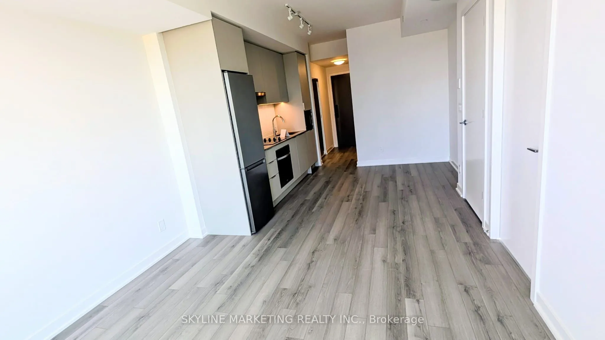 3079 Trafalgar Road, #1504