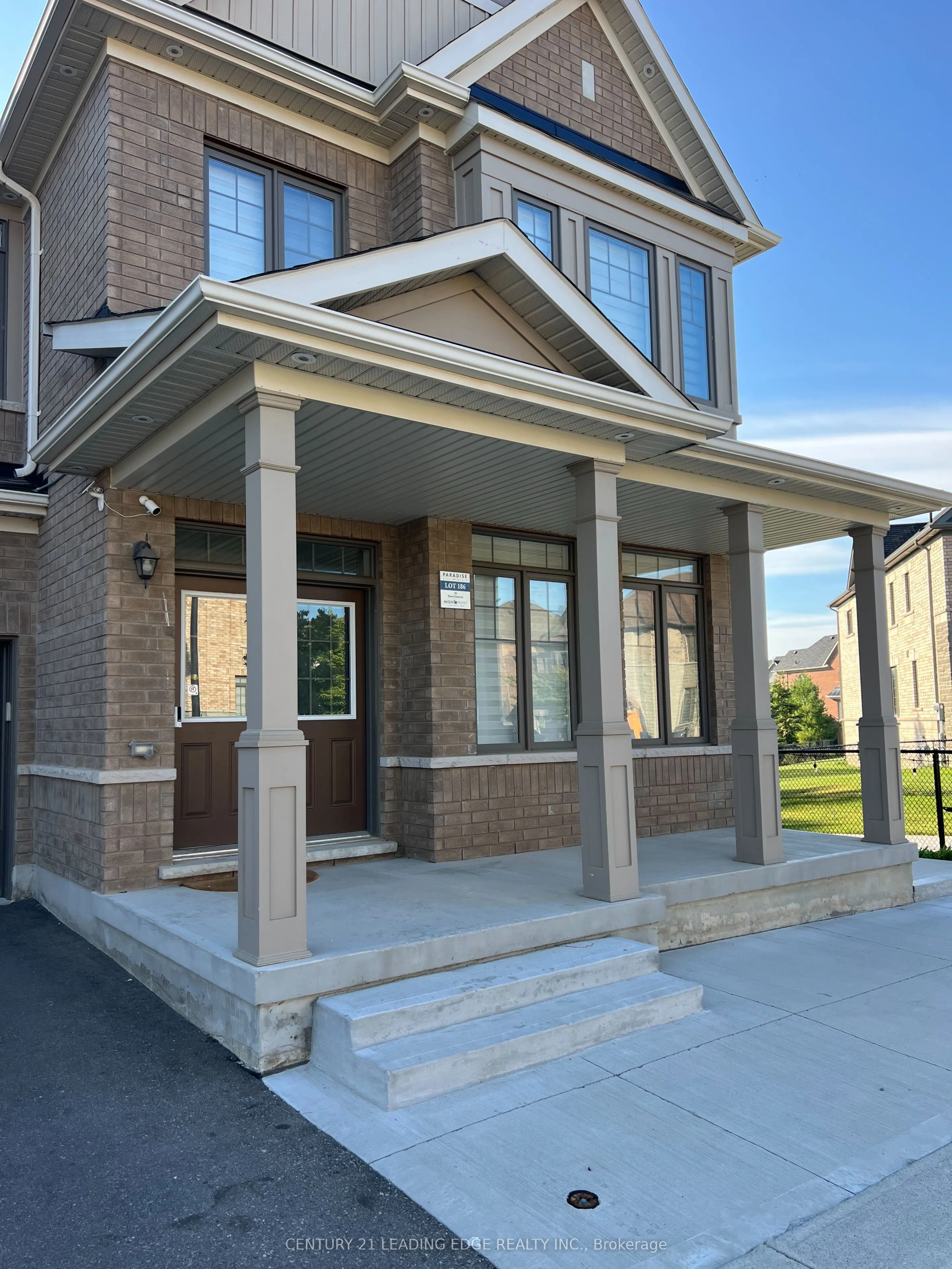 28 Ezra Crescent