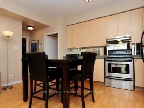 4965 Southampton Drive, #32