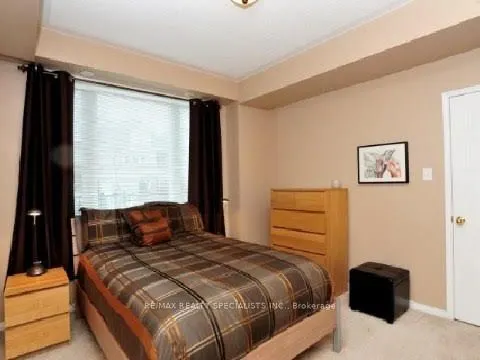 4965 Southampton Drive, #32