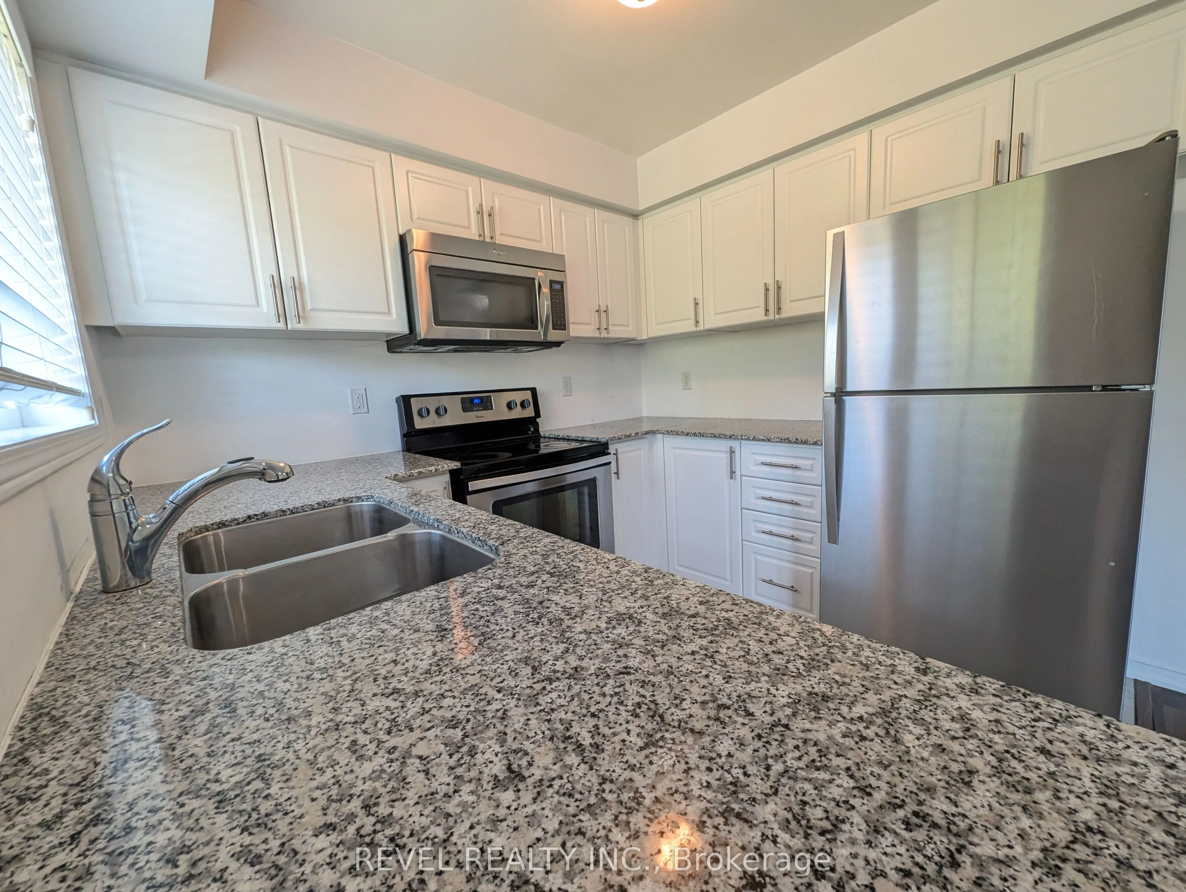 2488 Post Road, #8