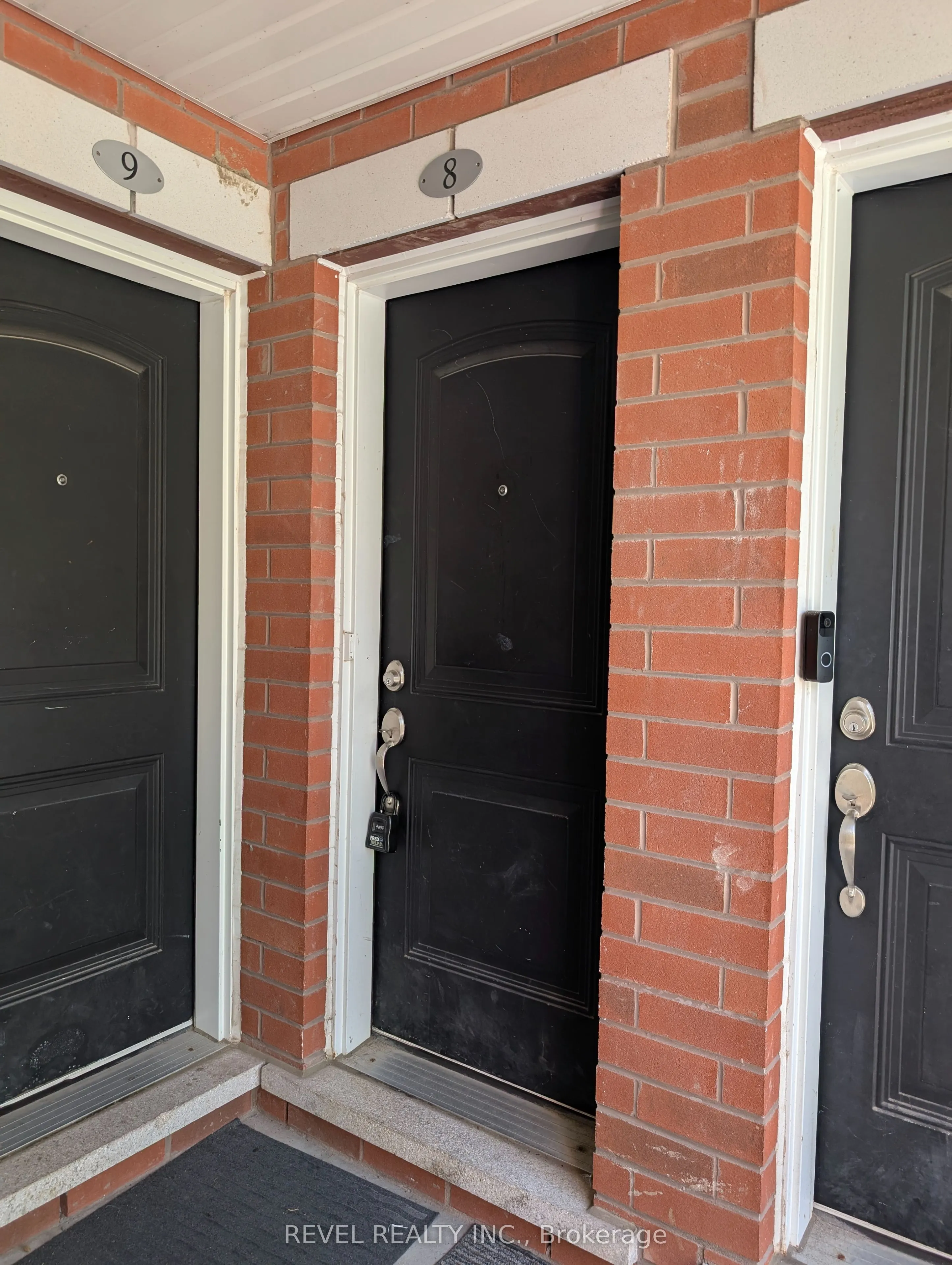 2488 Post Road, #8