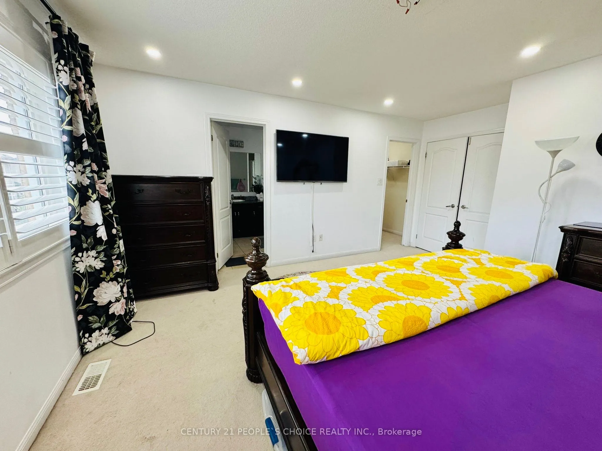 1135 Solomon Court, #Upper