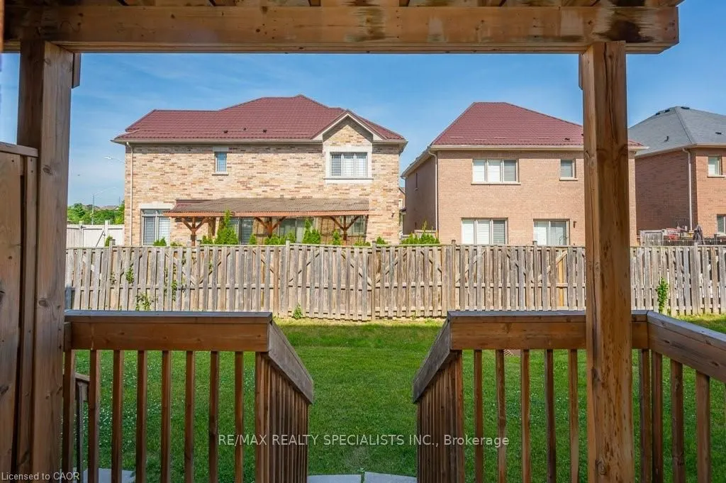 34 Aspen Hills Road, #3