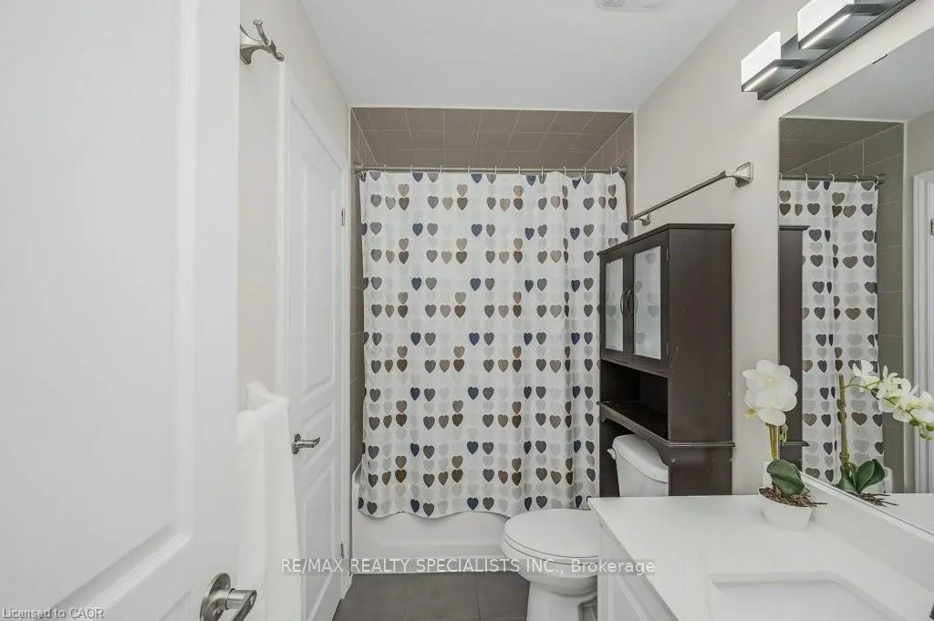 34 Aspen Hills Road, #3