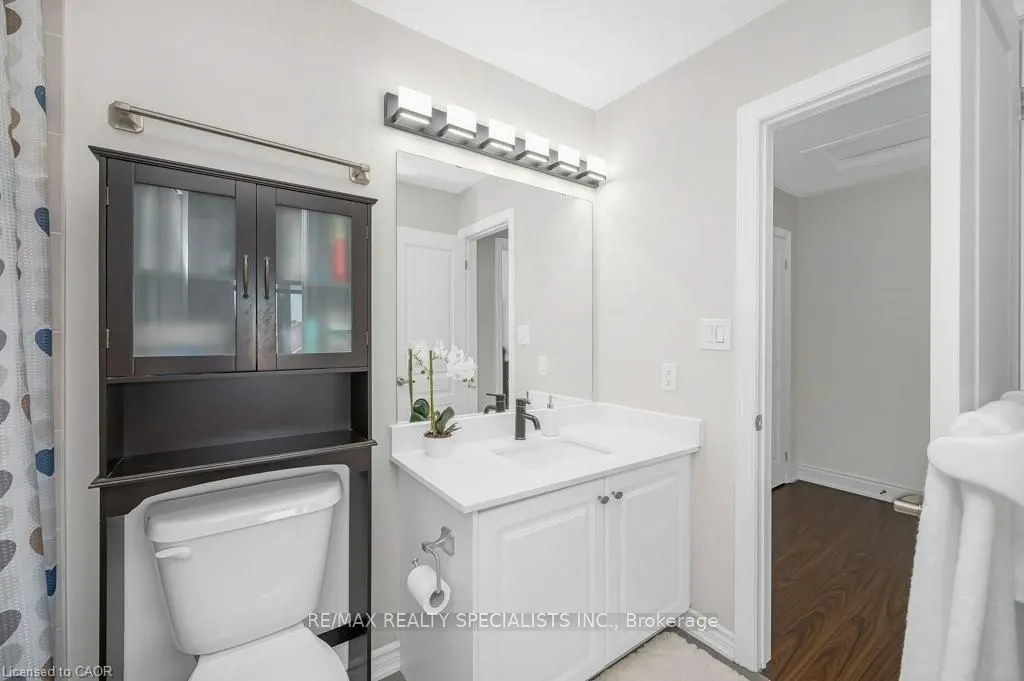 34 Aspen Hills Road, #3