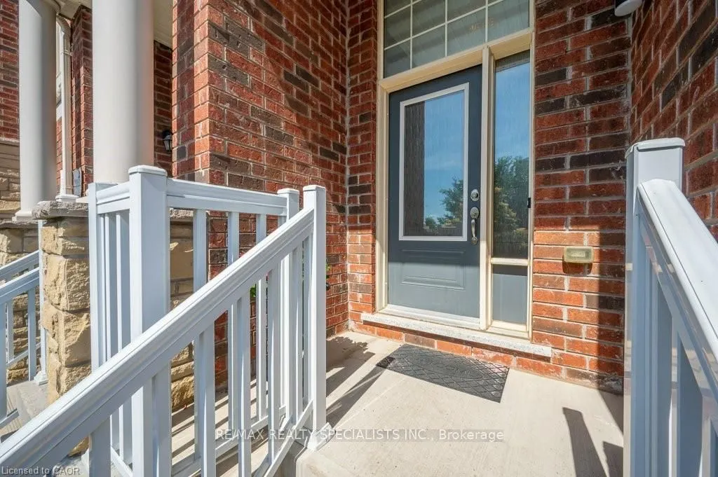 34 Aspen Hills Road, #3