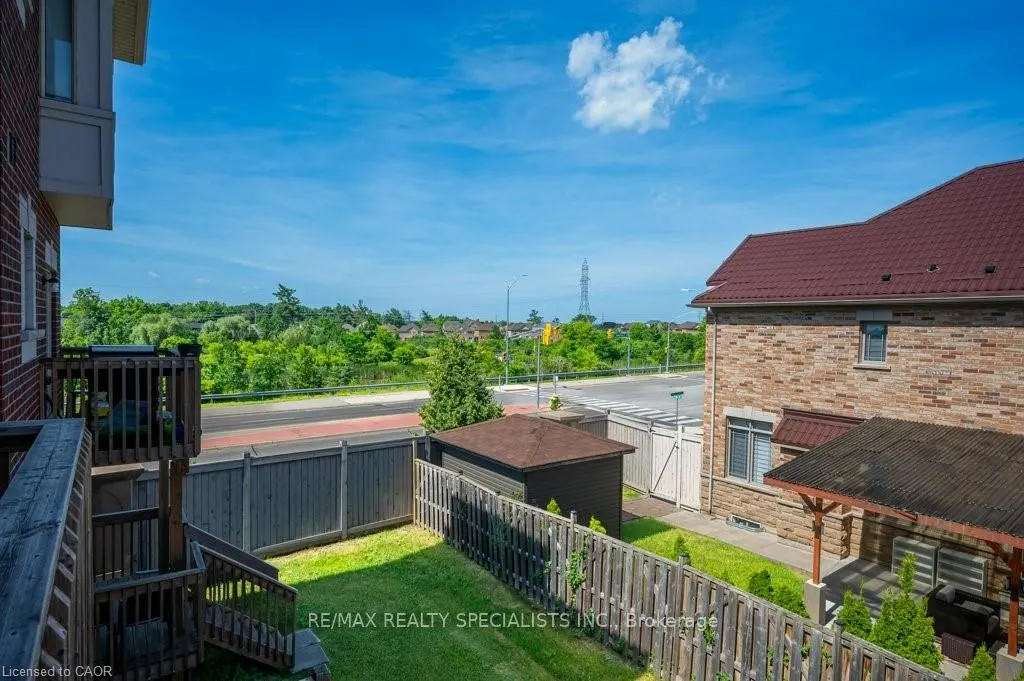 34 Aspen Hills Road, #3