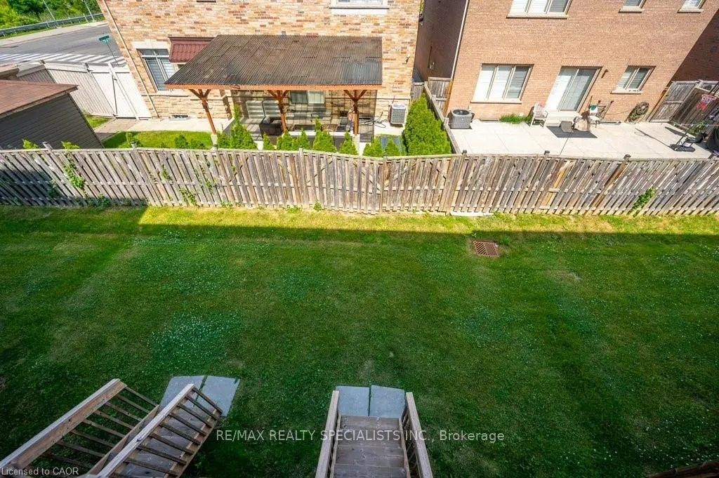 34 Aspen Hills Road, #3