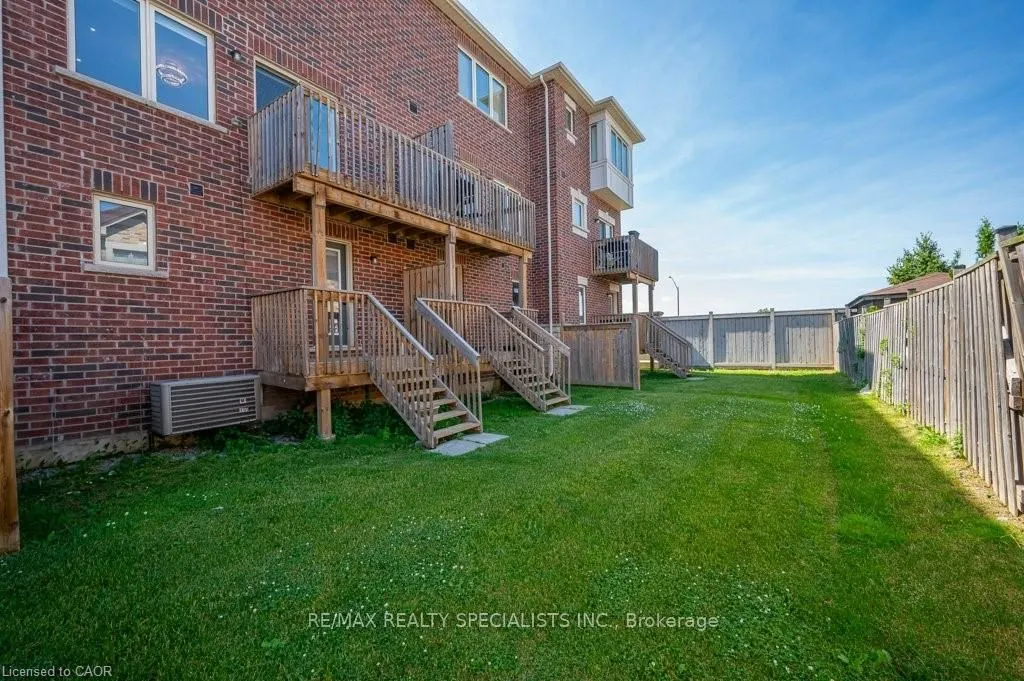 34 Aspen Hills Road, #3