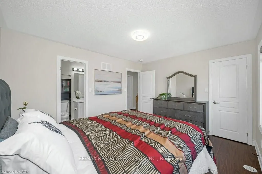 34 Aspen Hills Road, #3