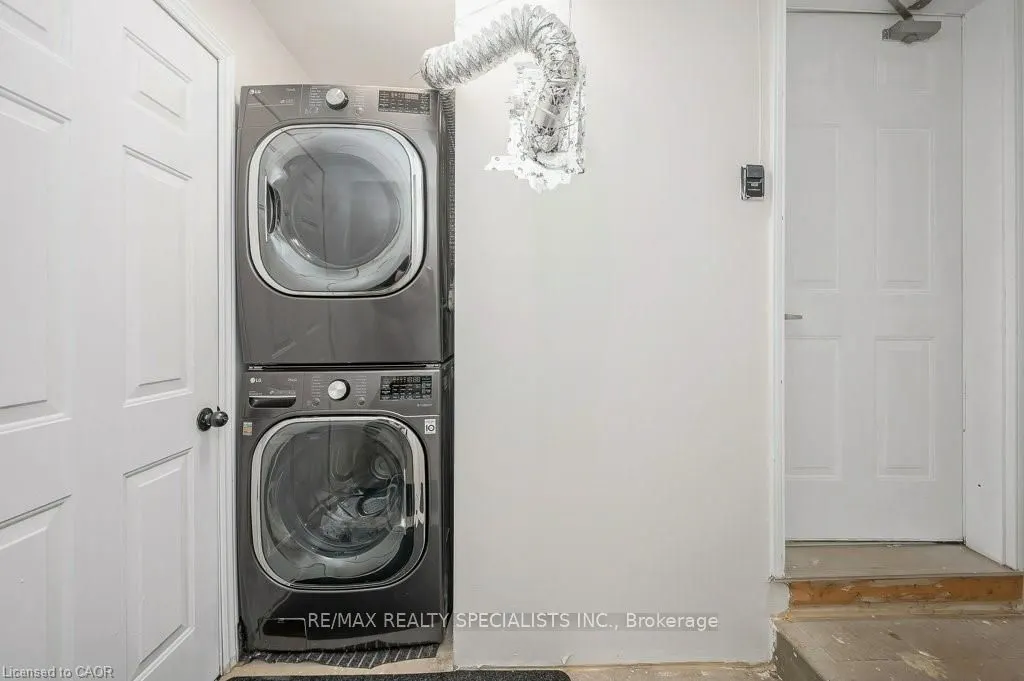 34 Aspen Hills Road, #3
