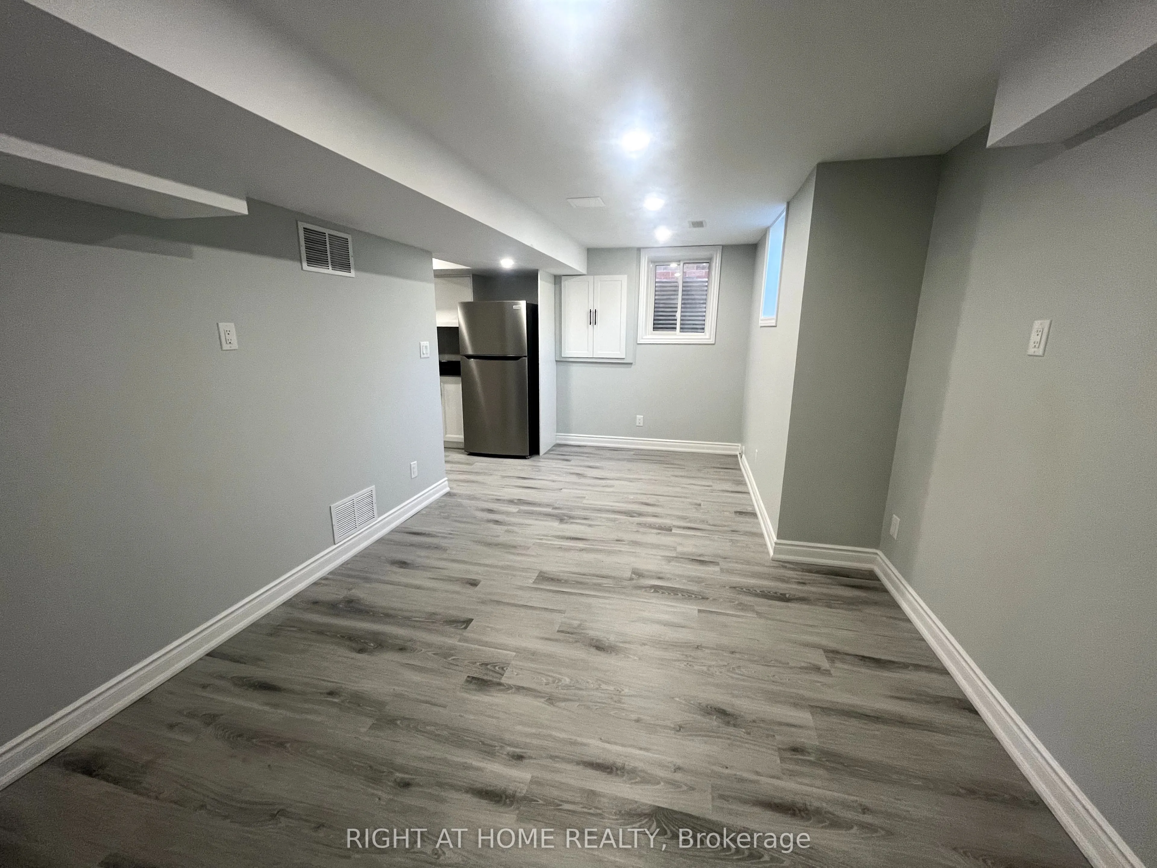 22 Amboise Crescent, #Basement