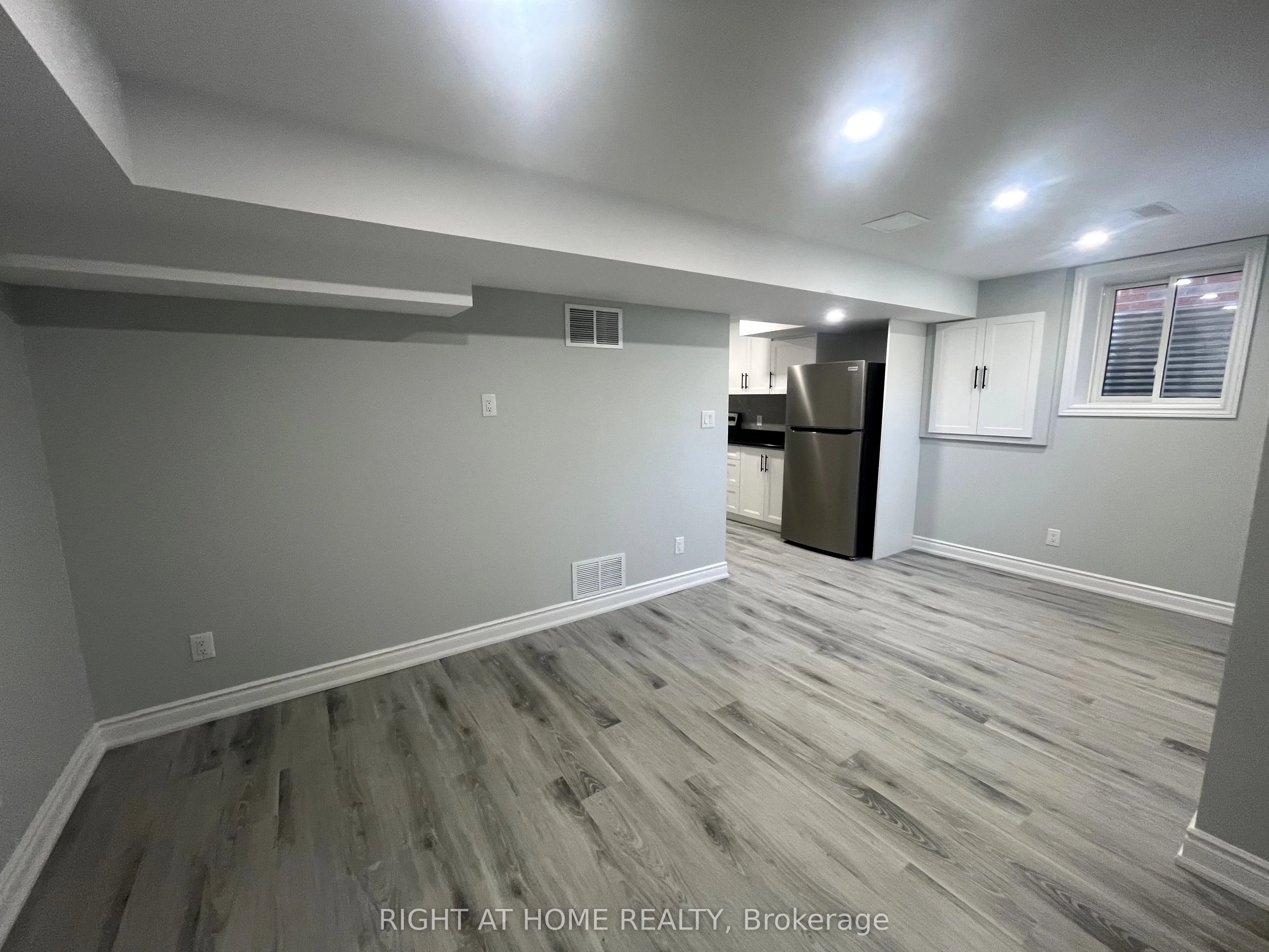 22 Amboise Crescent, #Basement