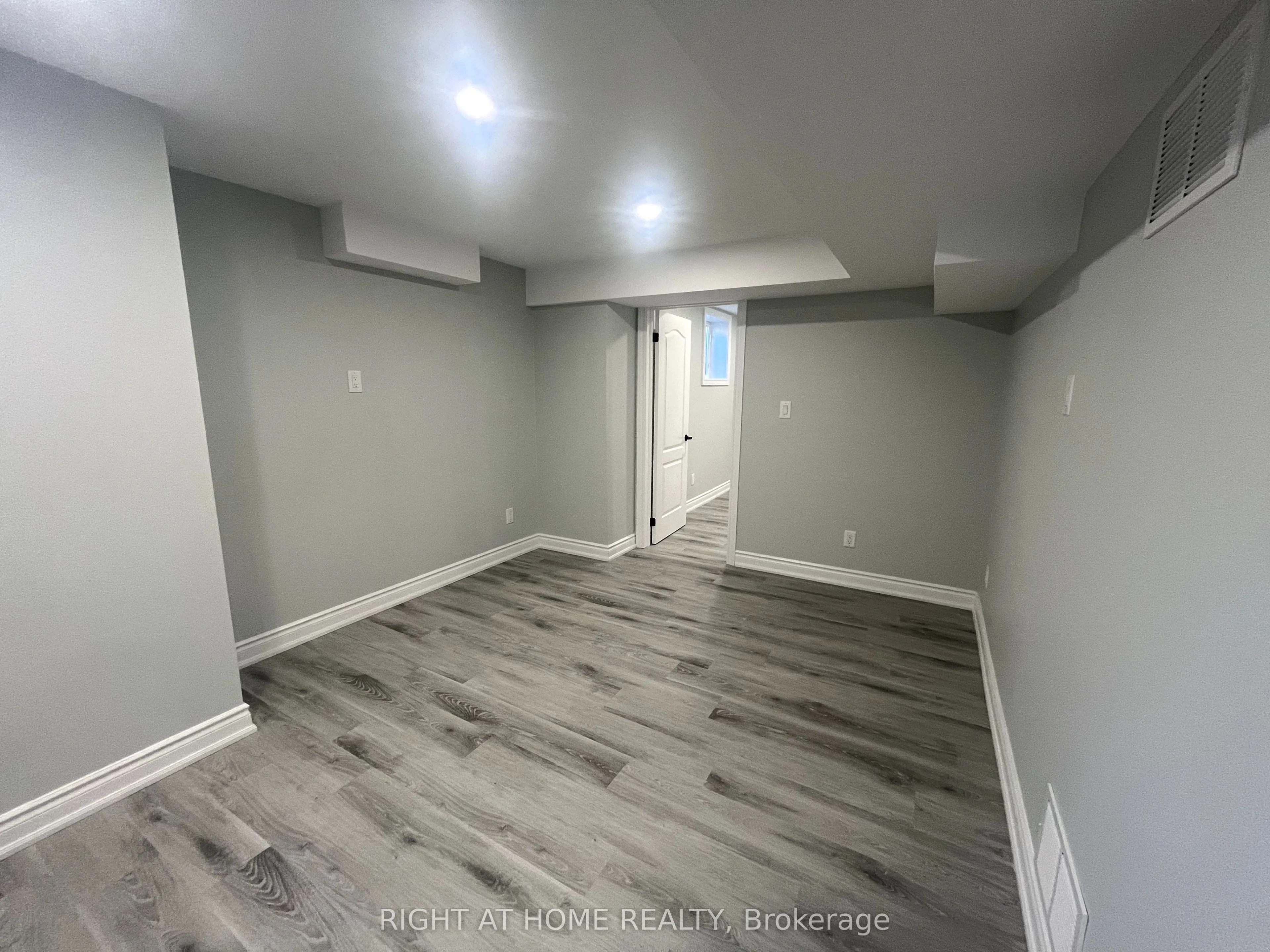 22 Amboise Crescent, #Basement