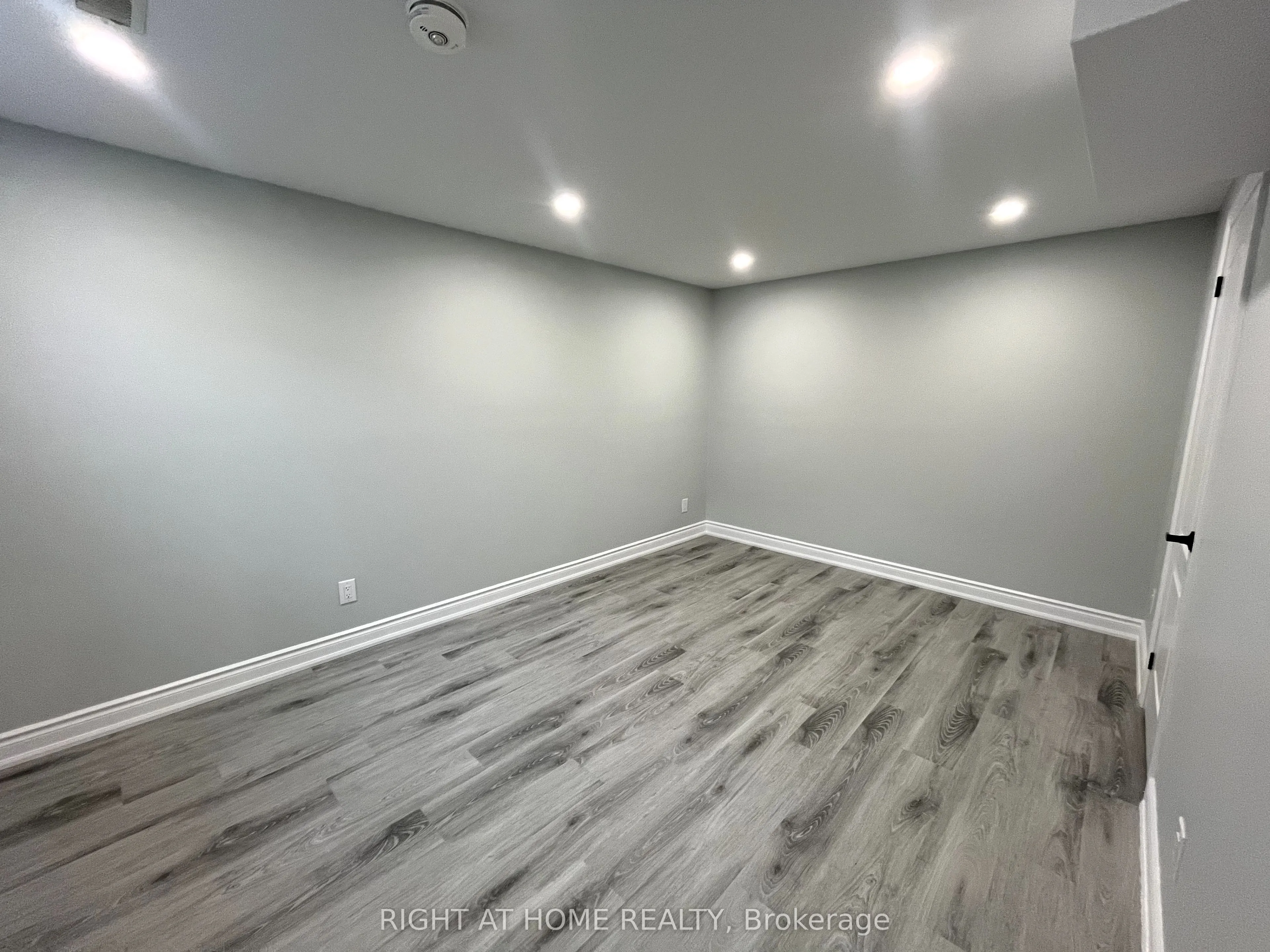 22 Amboise Crescent, #Basement