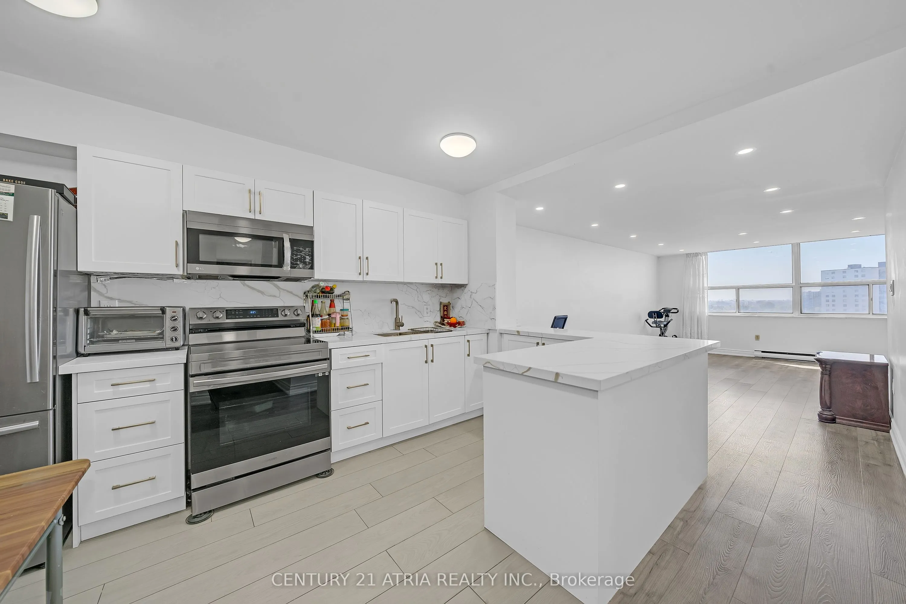 10 Tobermory Drive, #1102