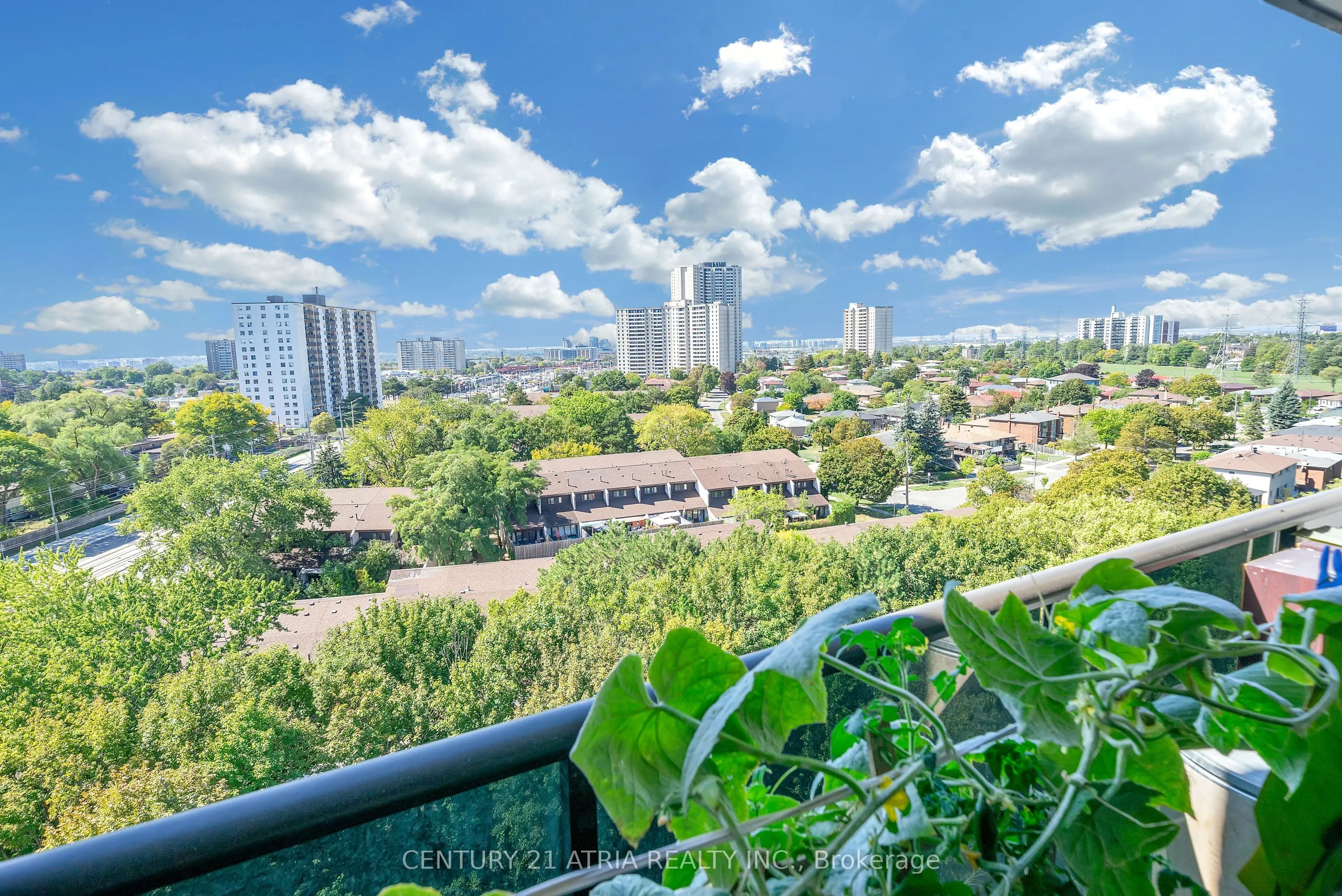 10 Tobermory Drive, #1102