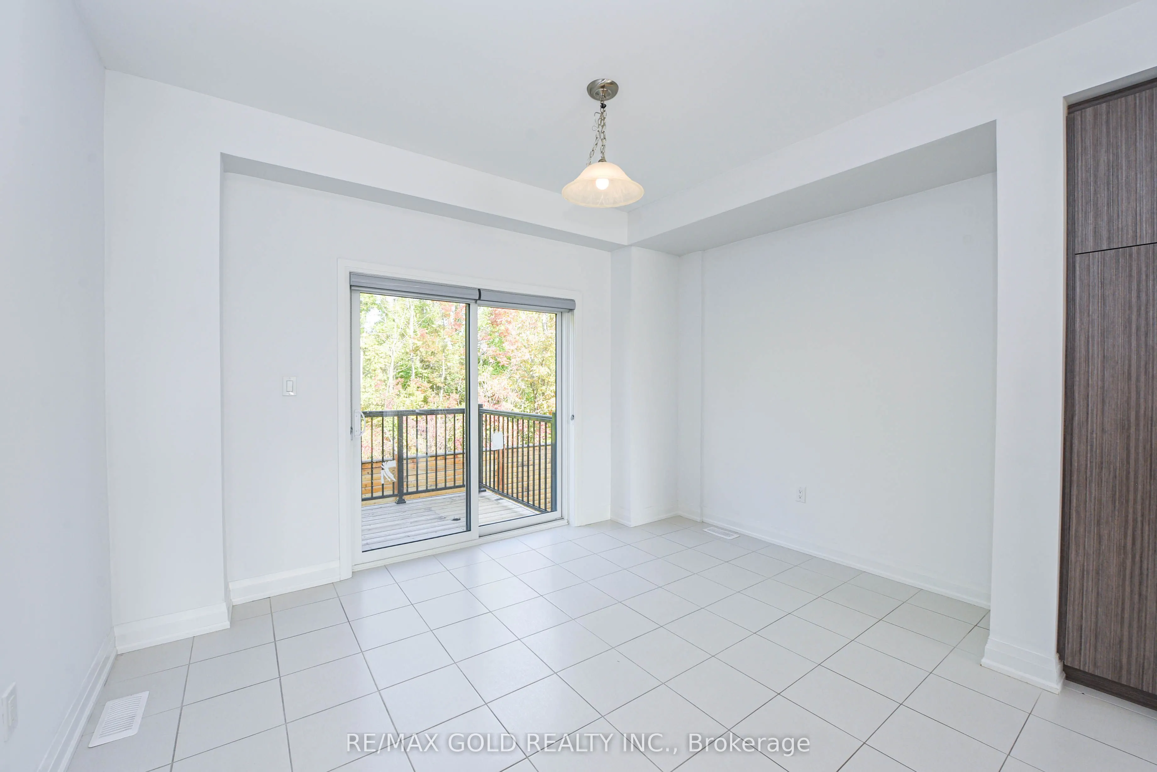 48 Windtree Way