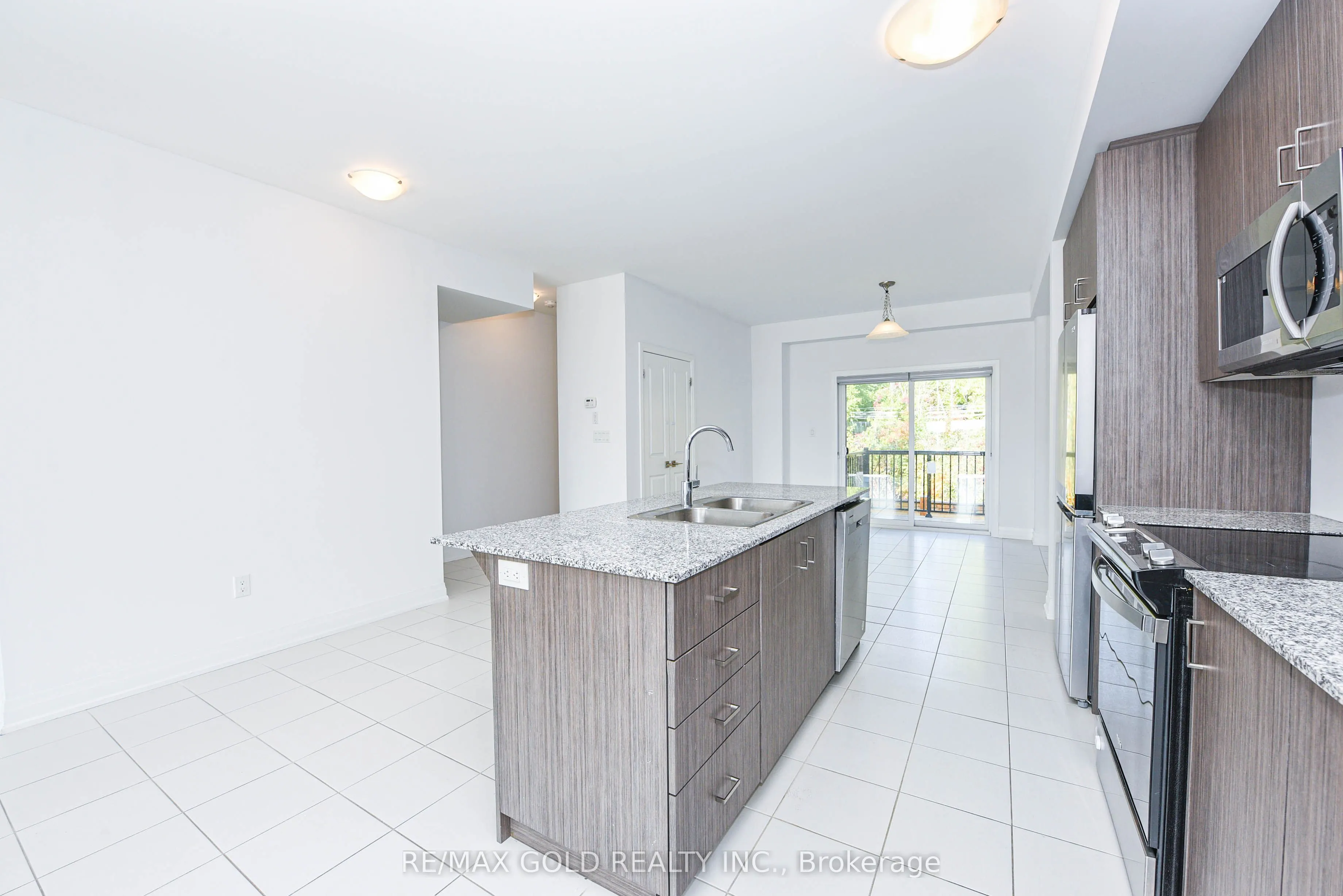 48 Windtree Way