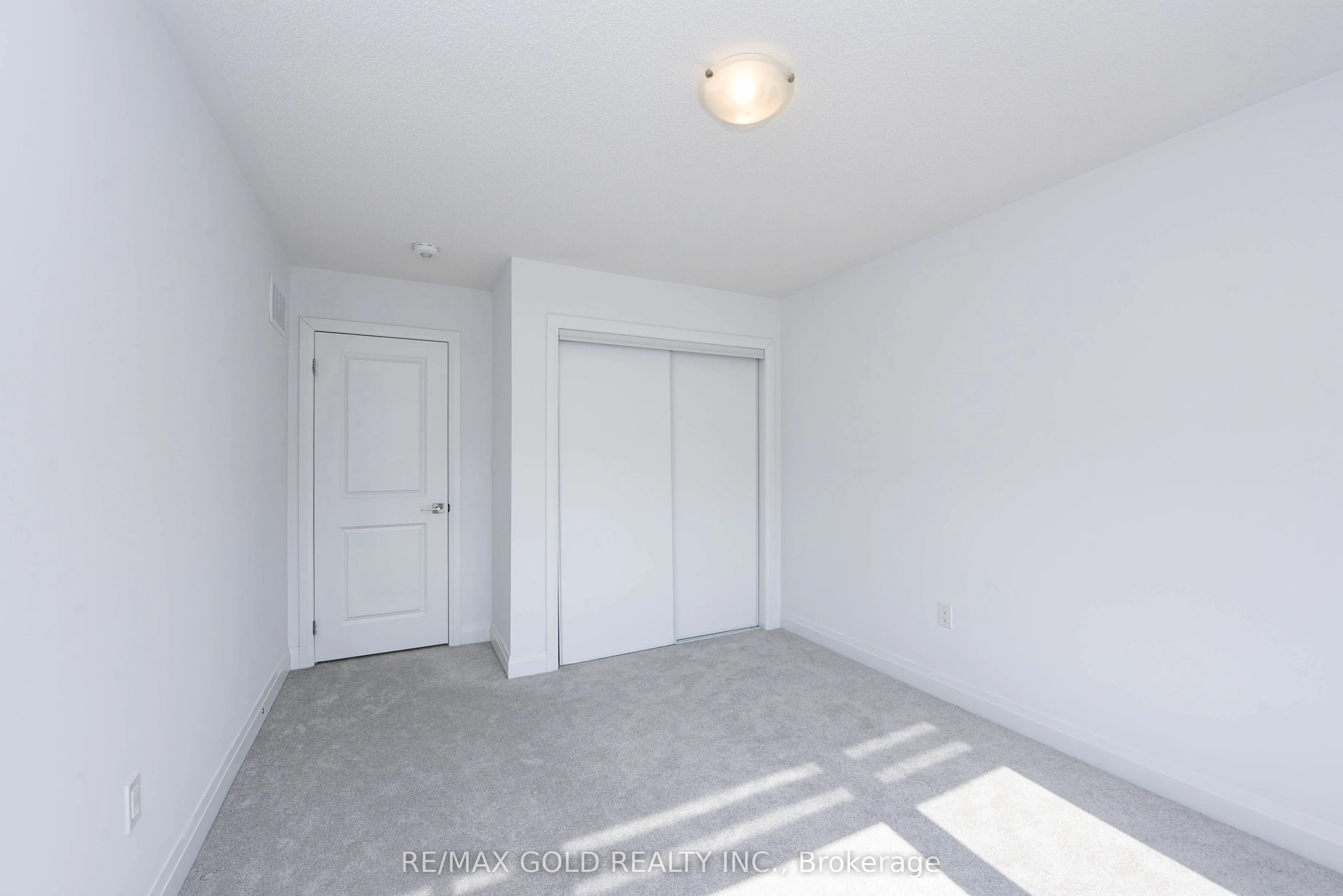 48 Windtree Way