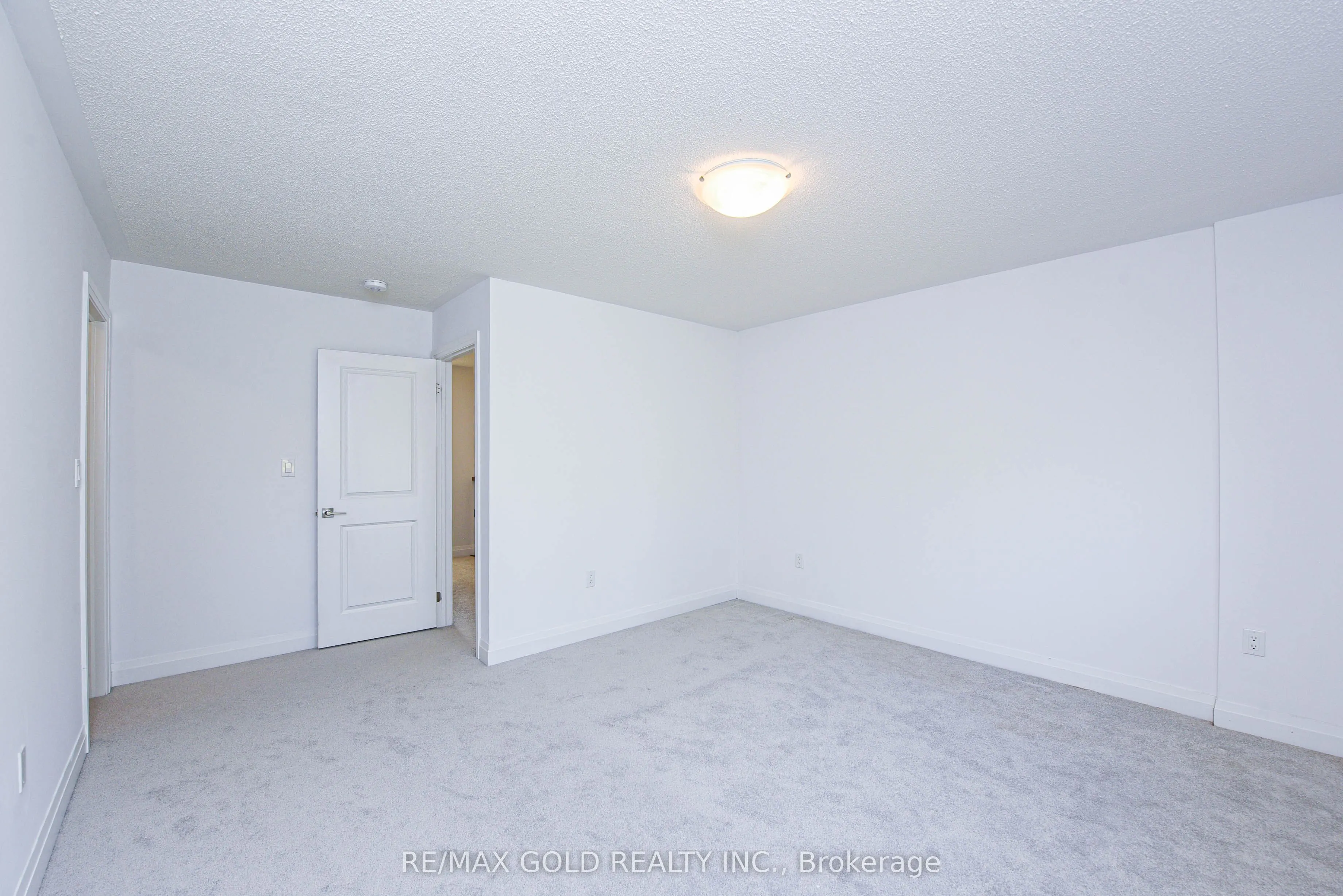 48 Windtree Way