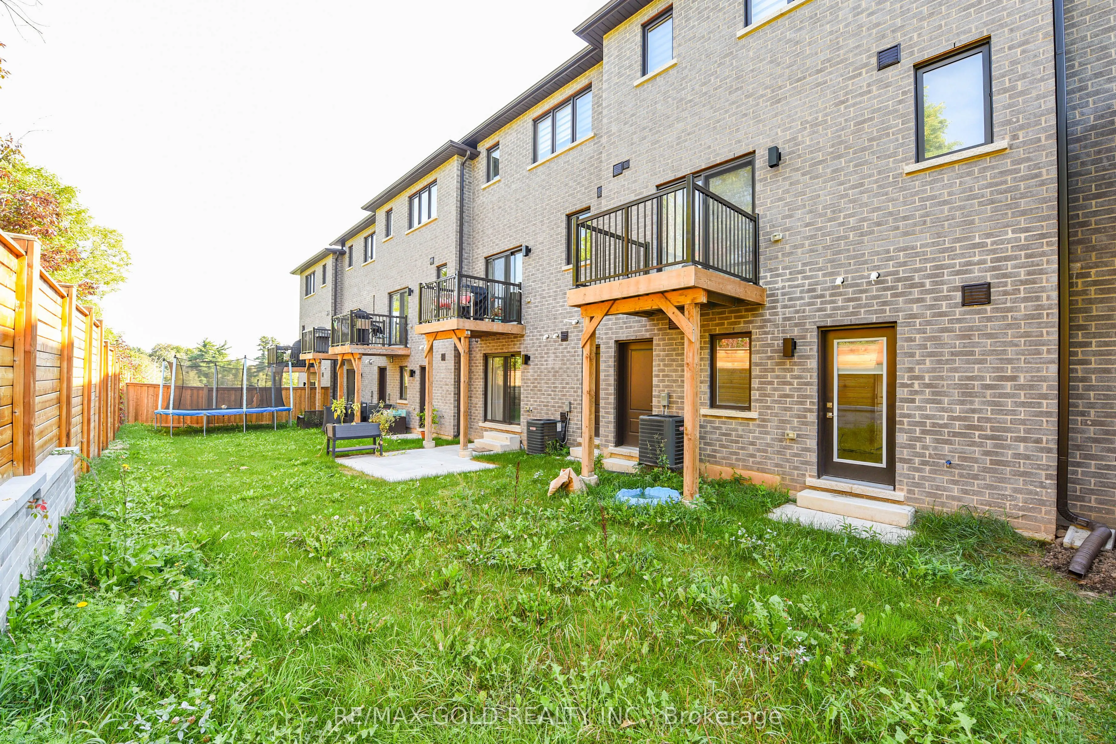 48 Windtree Way
