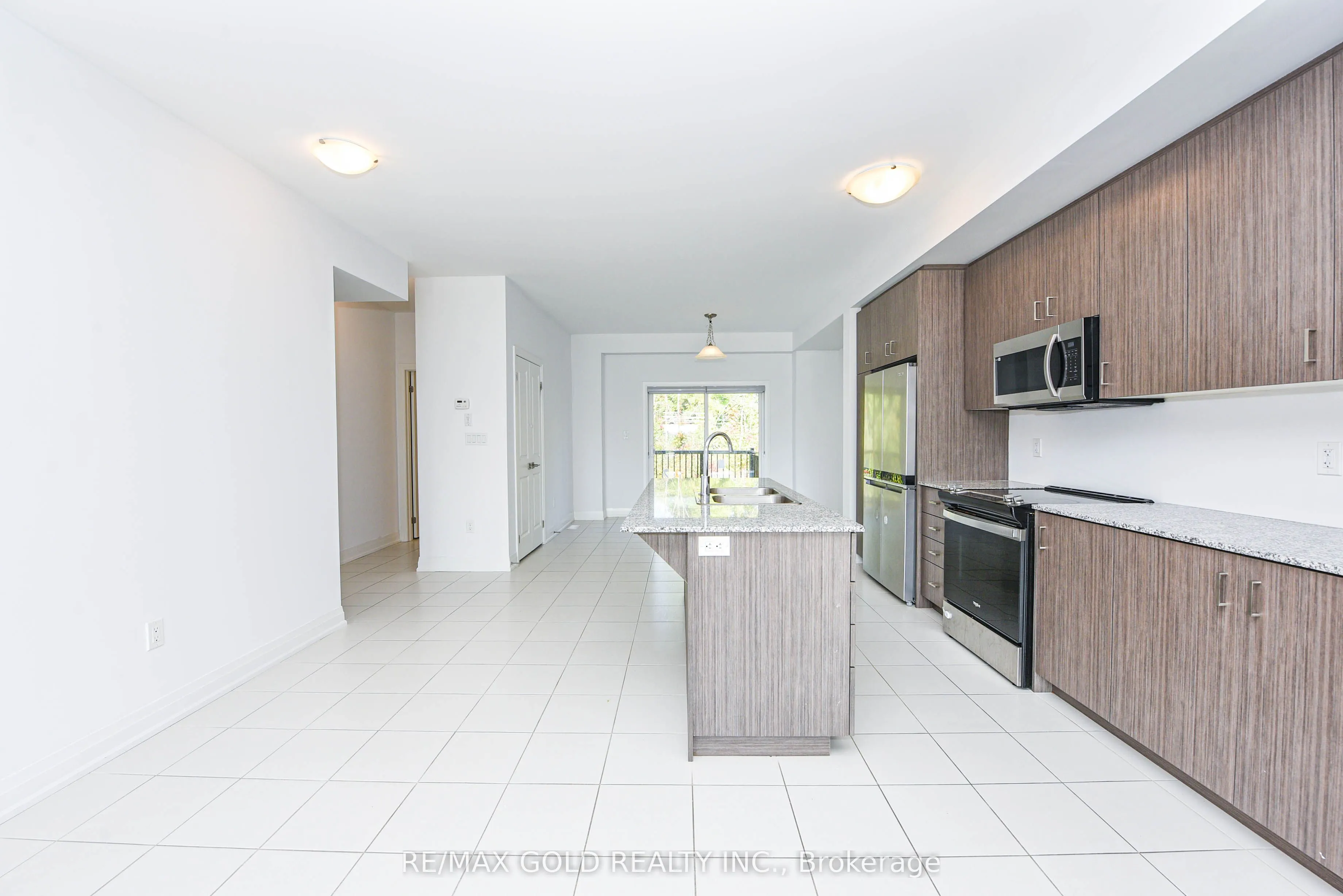 48 Windtree Way