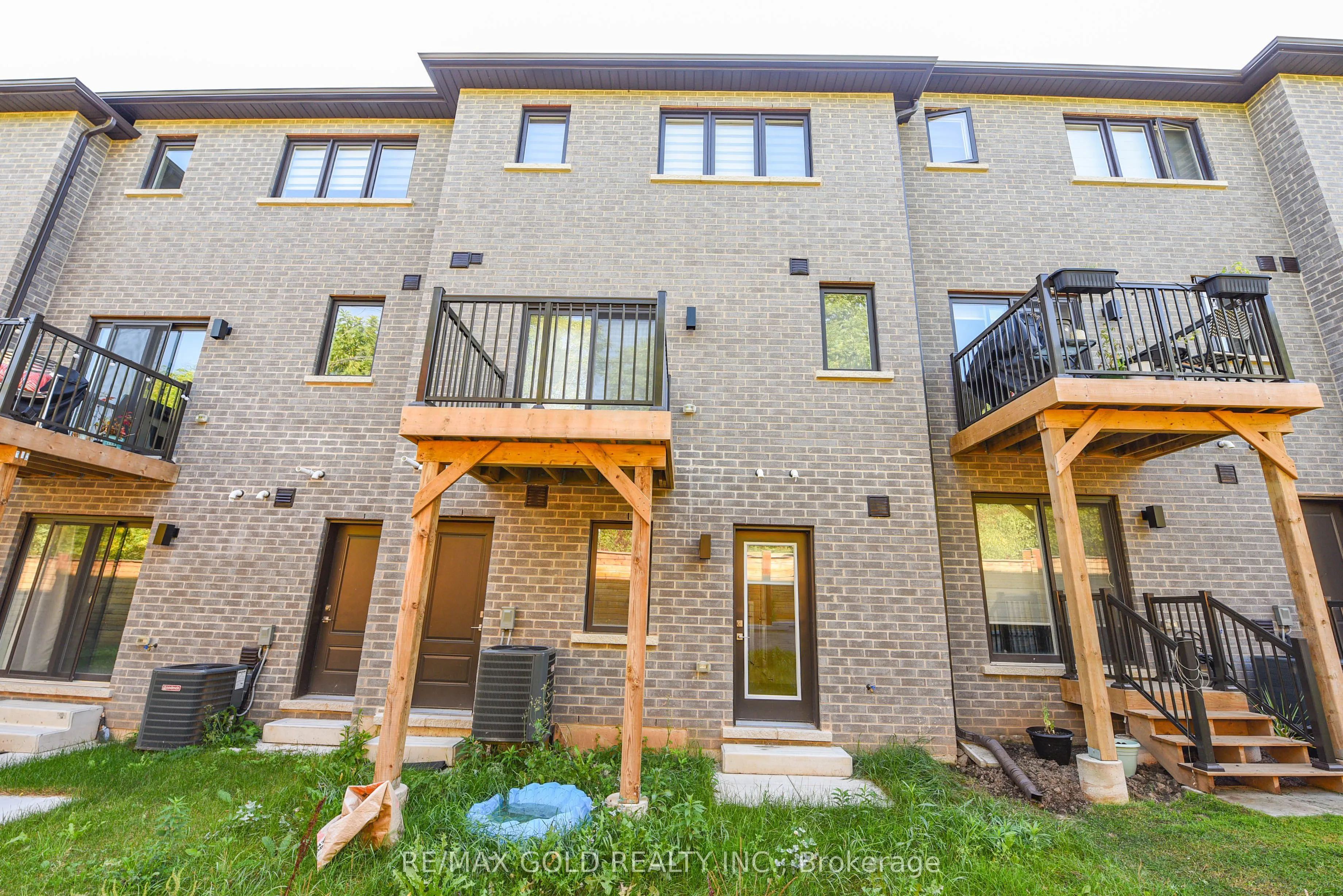 48 Windtree Way