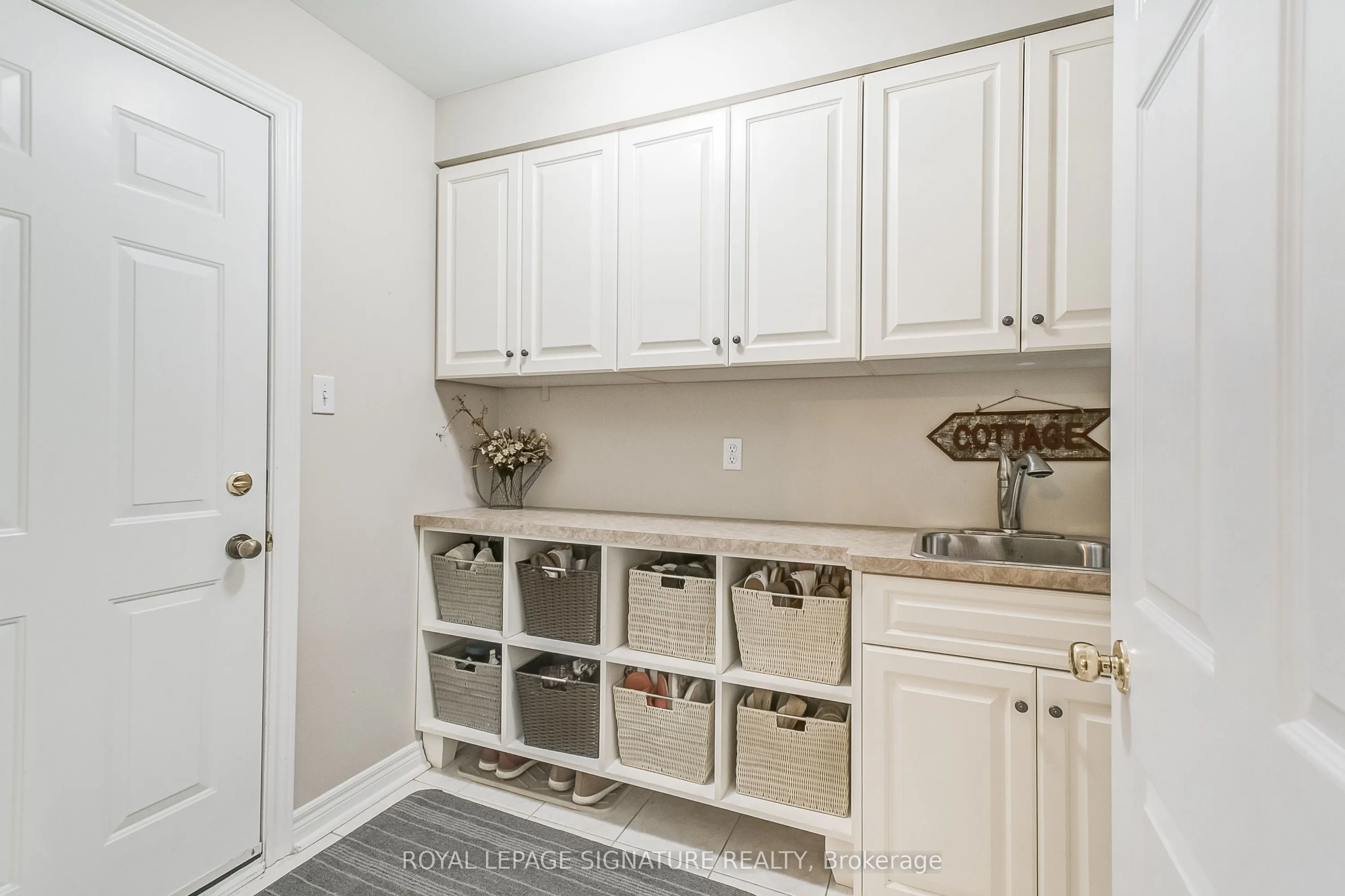 5991 Greensboro Drive