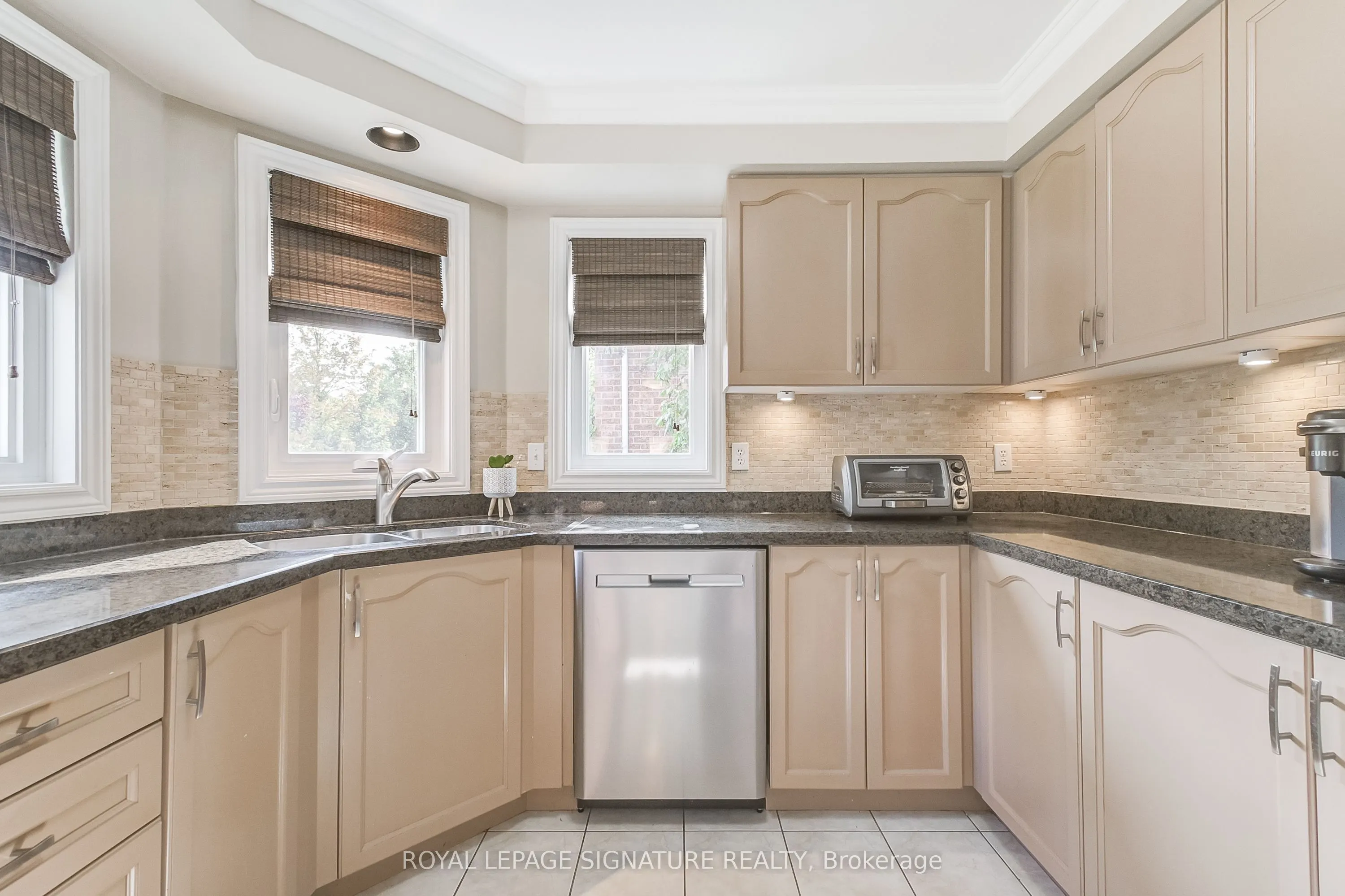 5991 Greensboro Drive