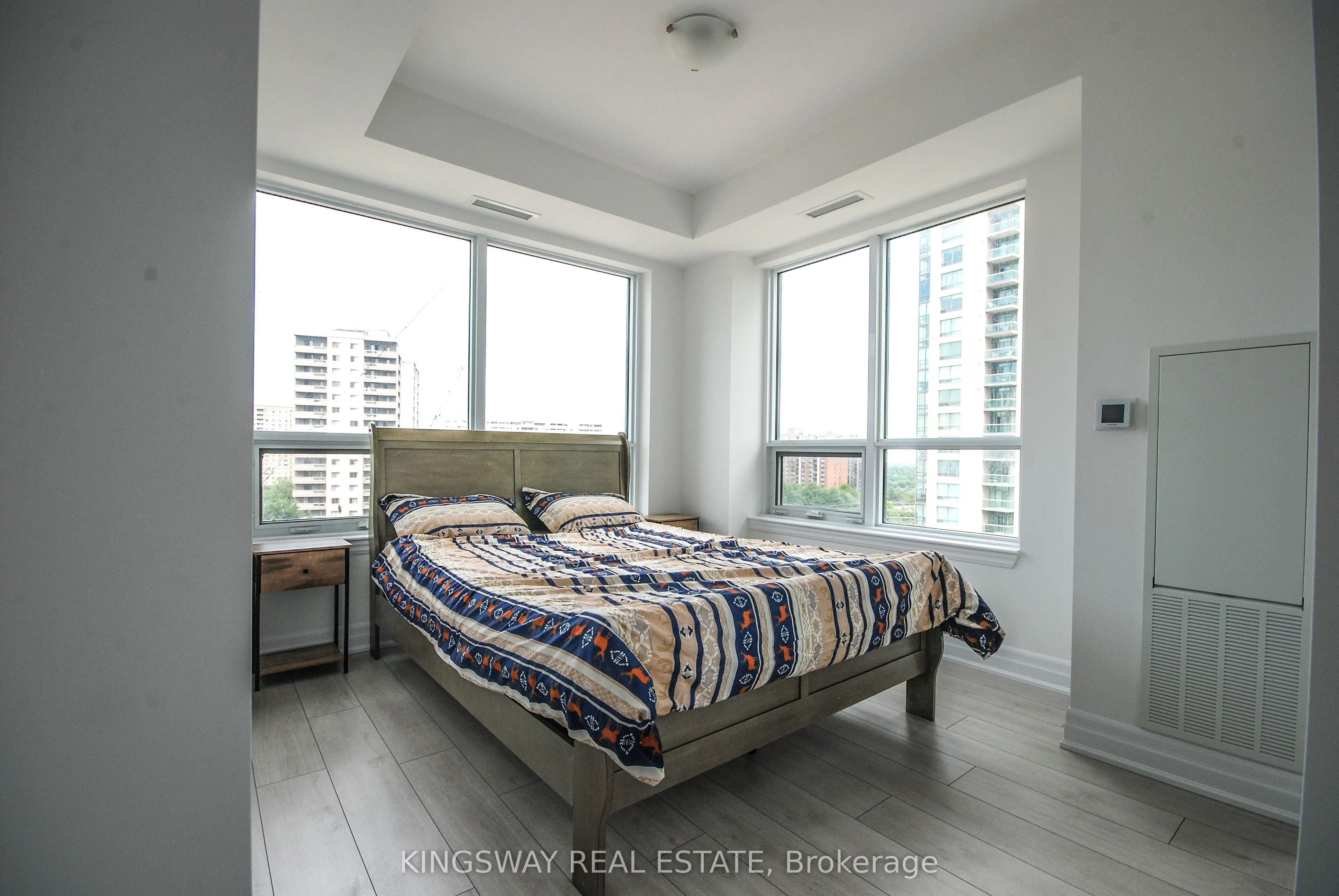 30 Elm Drive W, #704