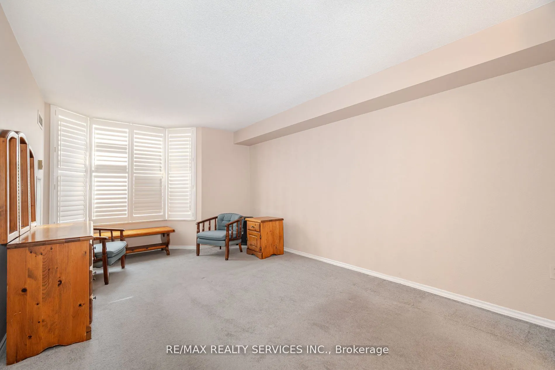20 Cherrytree Drive, #411