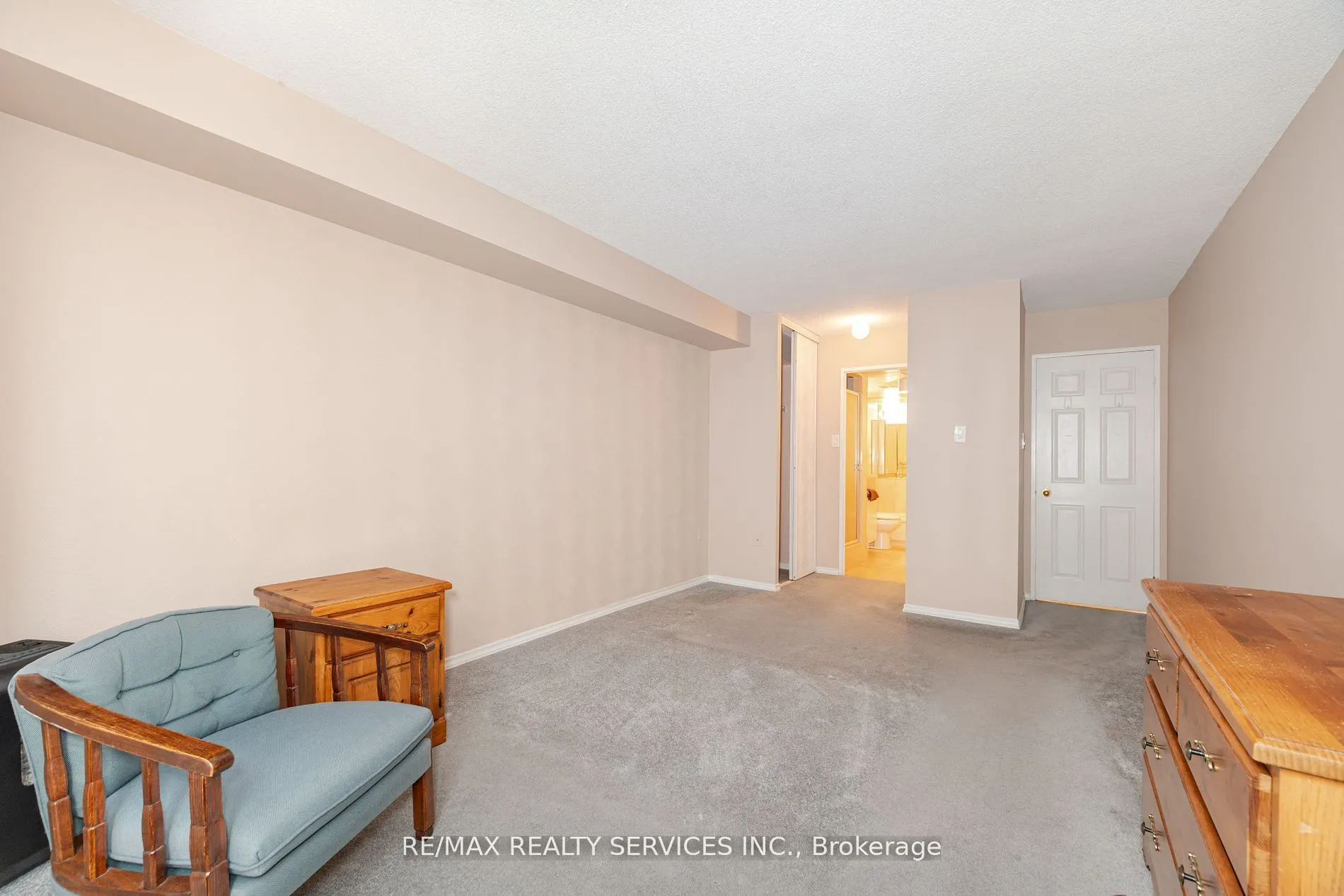 20 Cherrytree Drive, #411