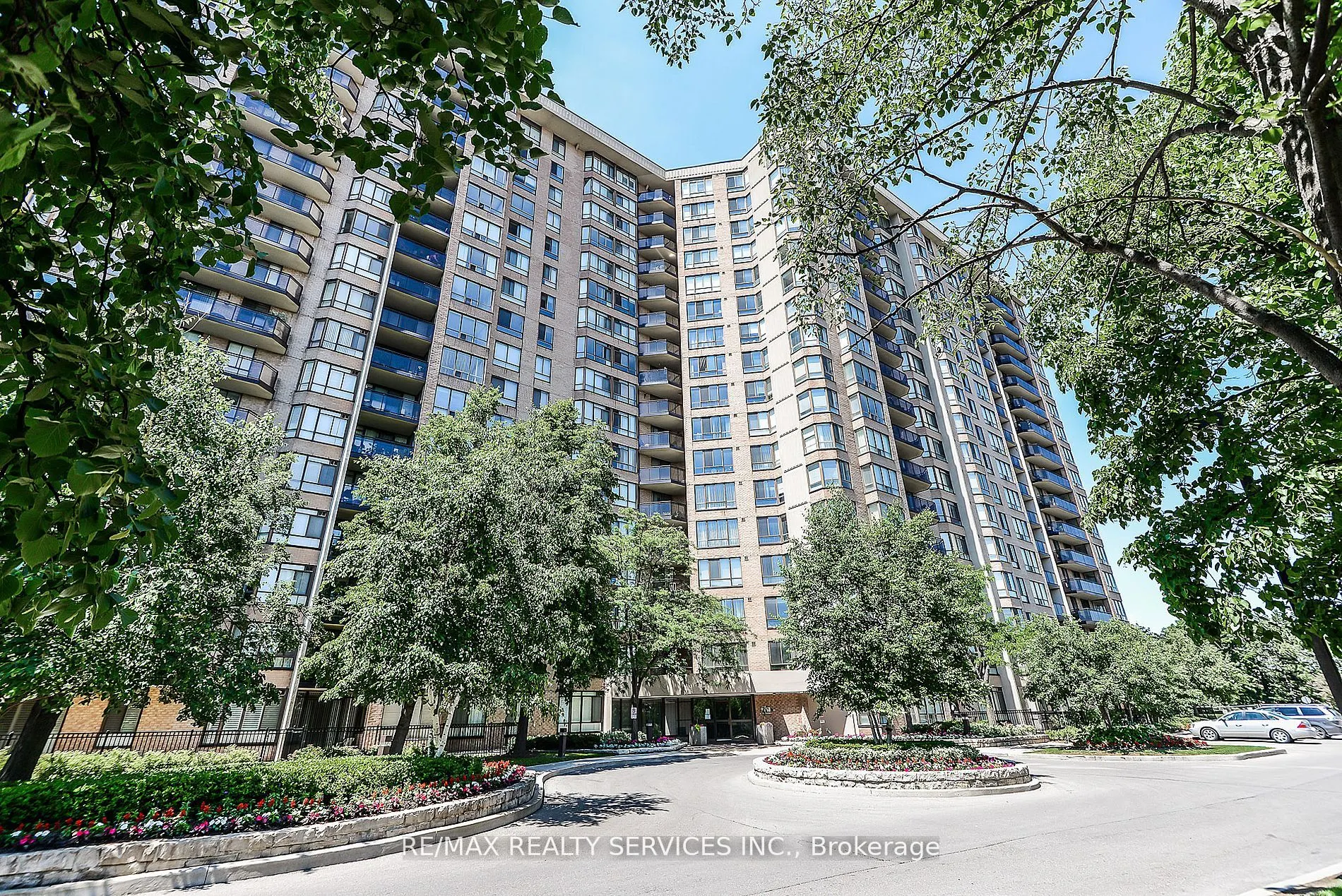 20 Cherrytree Drive, #411