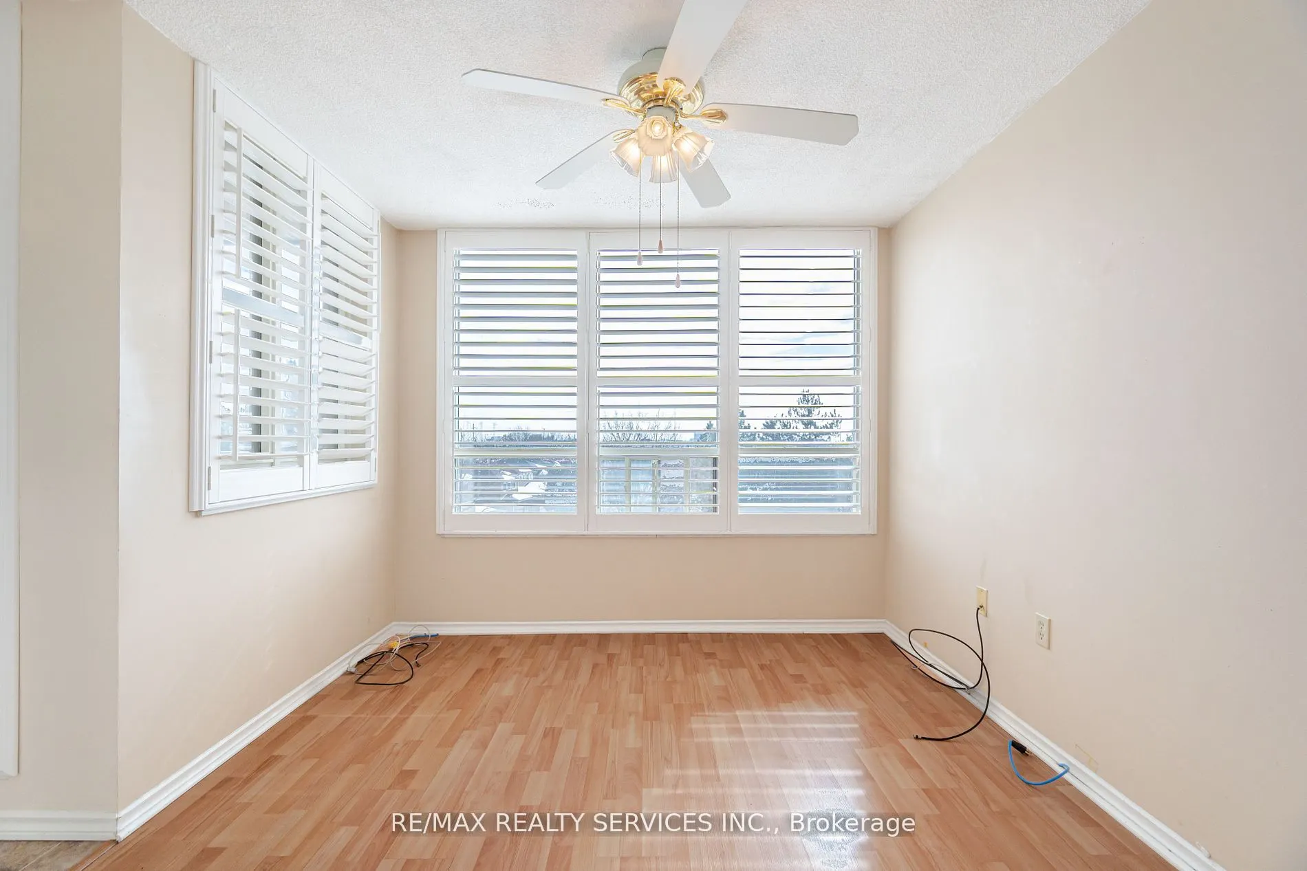 20 Cherrytree Drive, #411