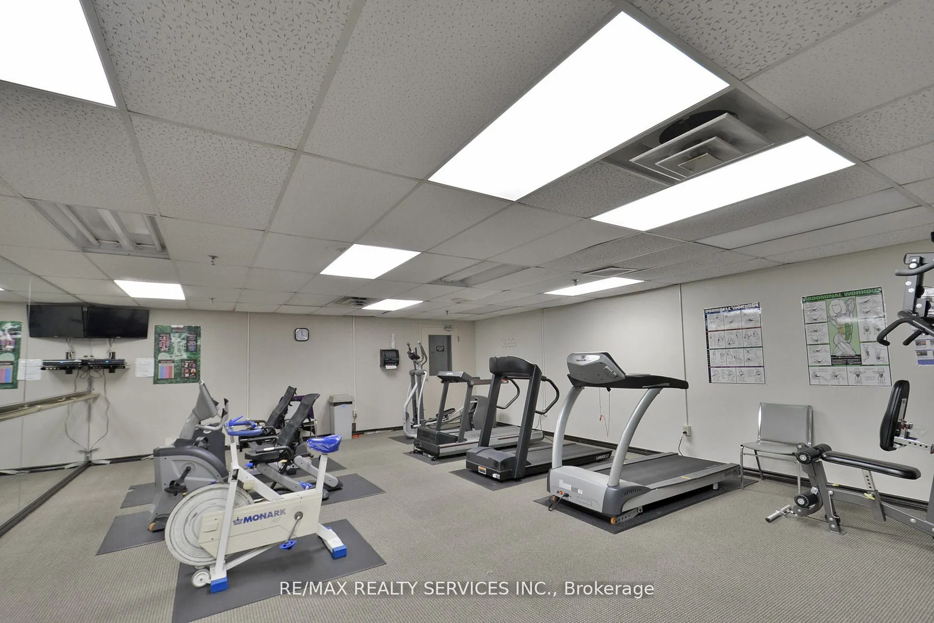 20 Cherrytree Drive, #411