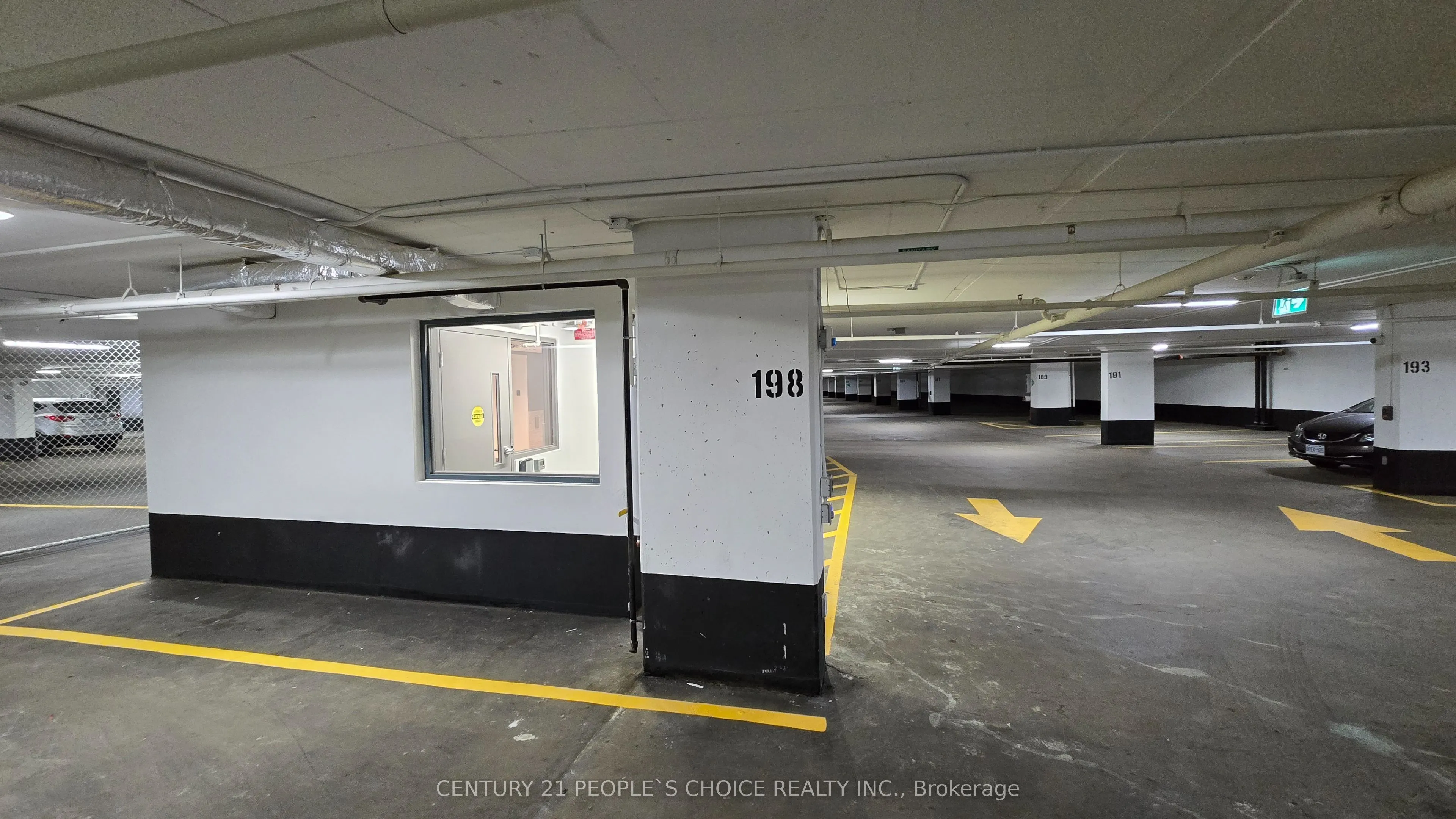 2485 Eglinton Avenue W, #404