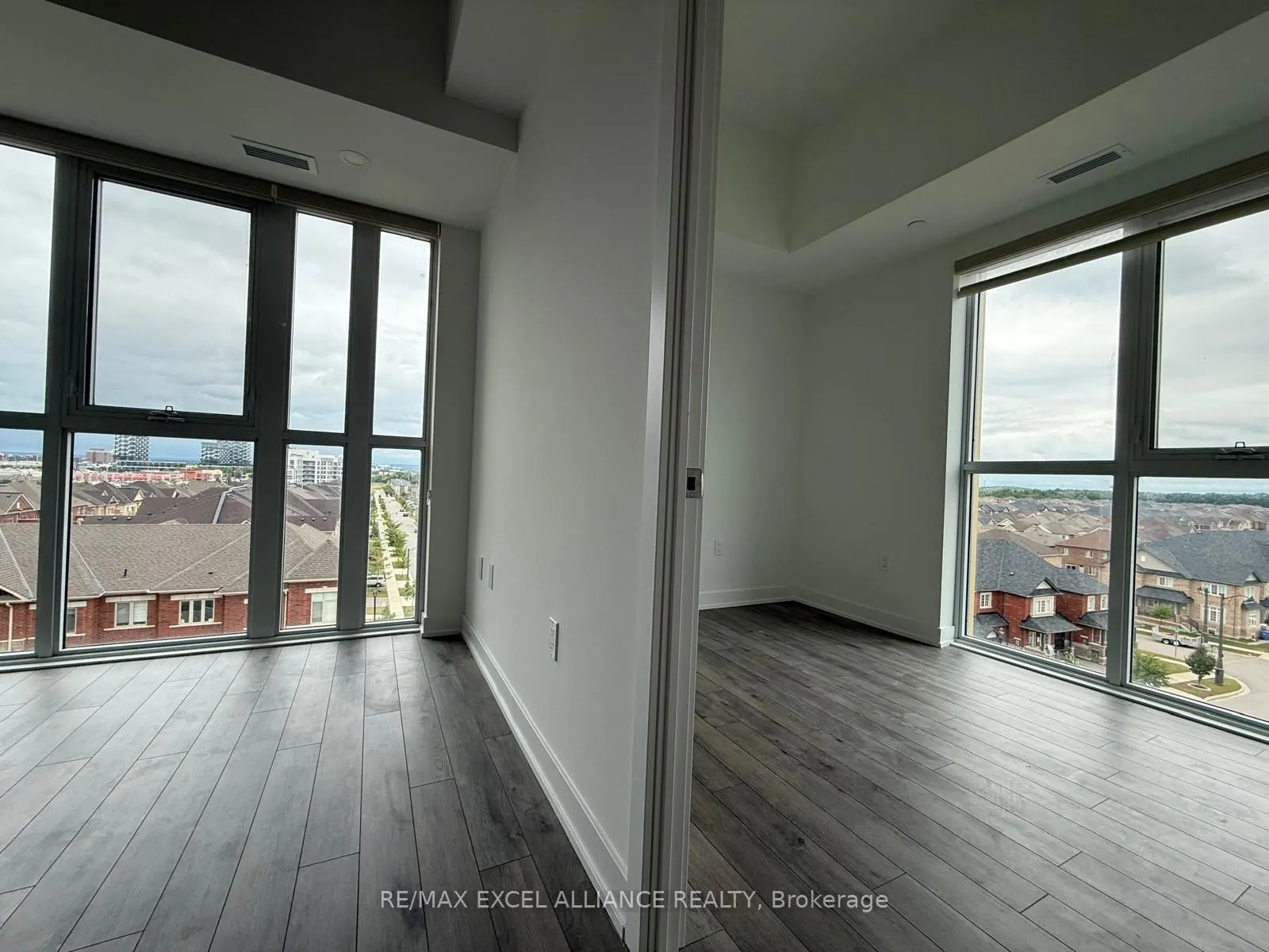 1005 Dundas Street E, #735