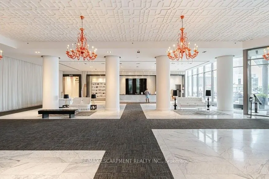 90 PARK LAWN Road S, #2206