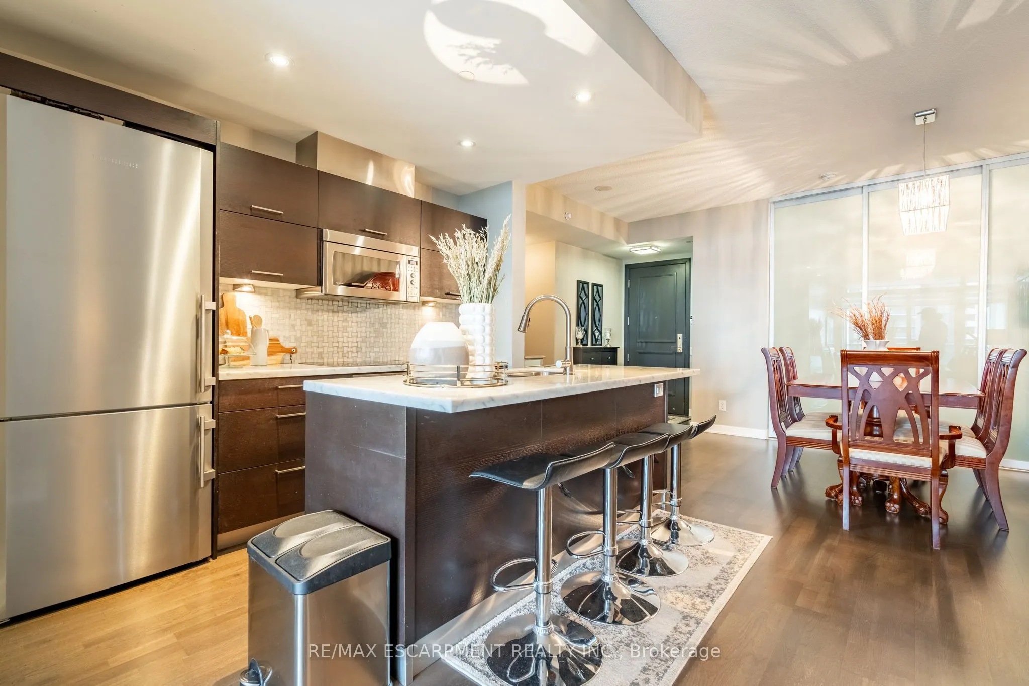 90 PARK LAWN Road S, #2206