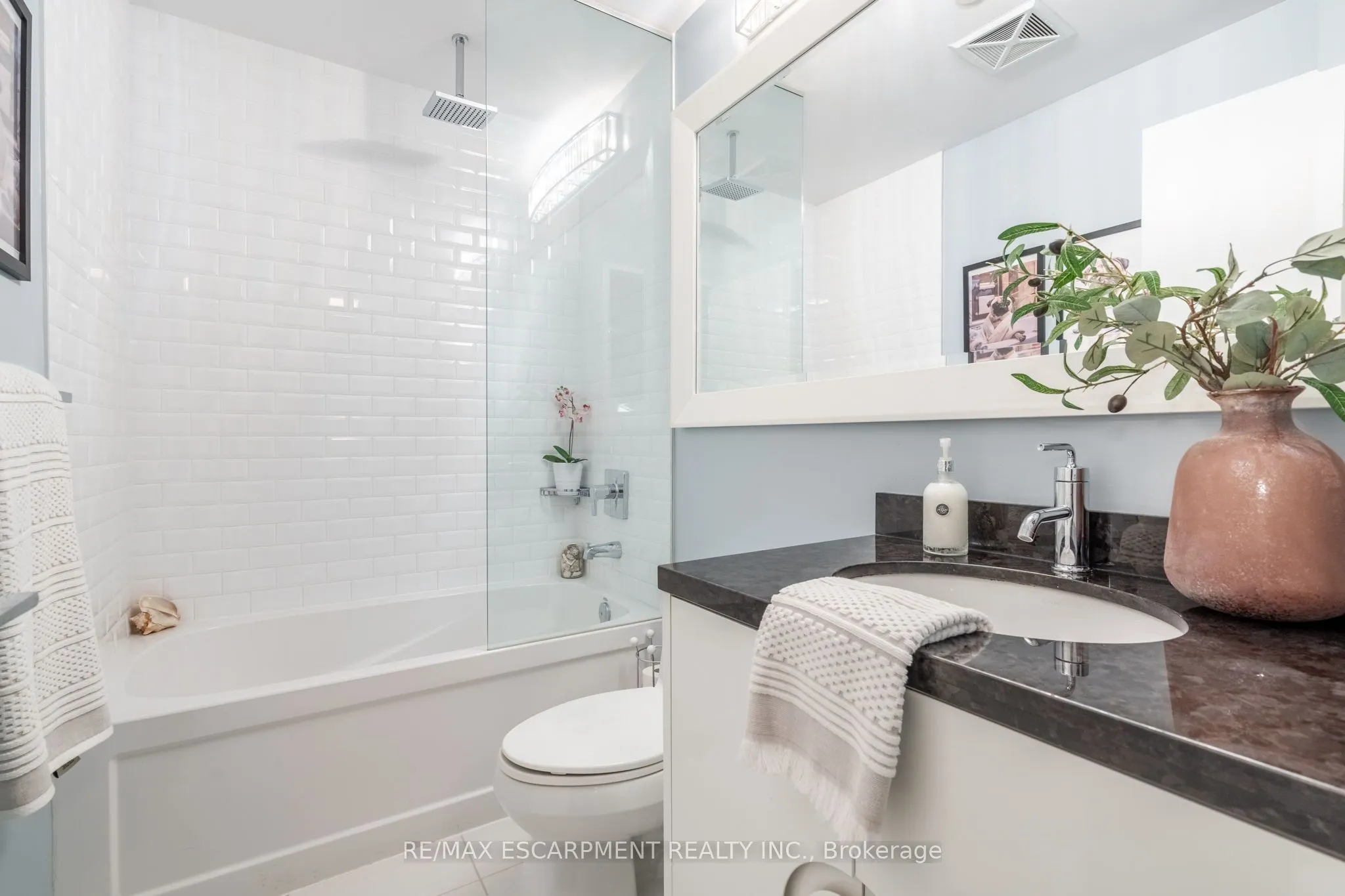 90 PARK LAWN Road S, #2206