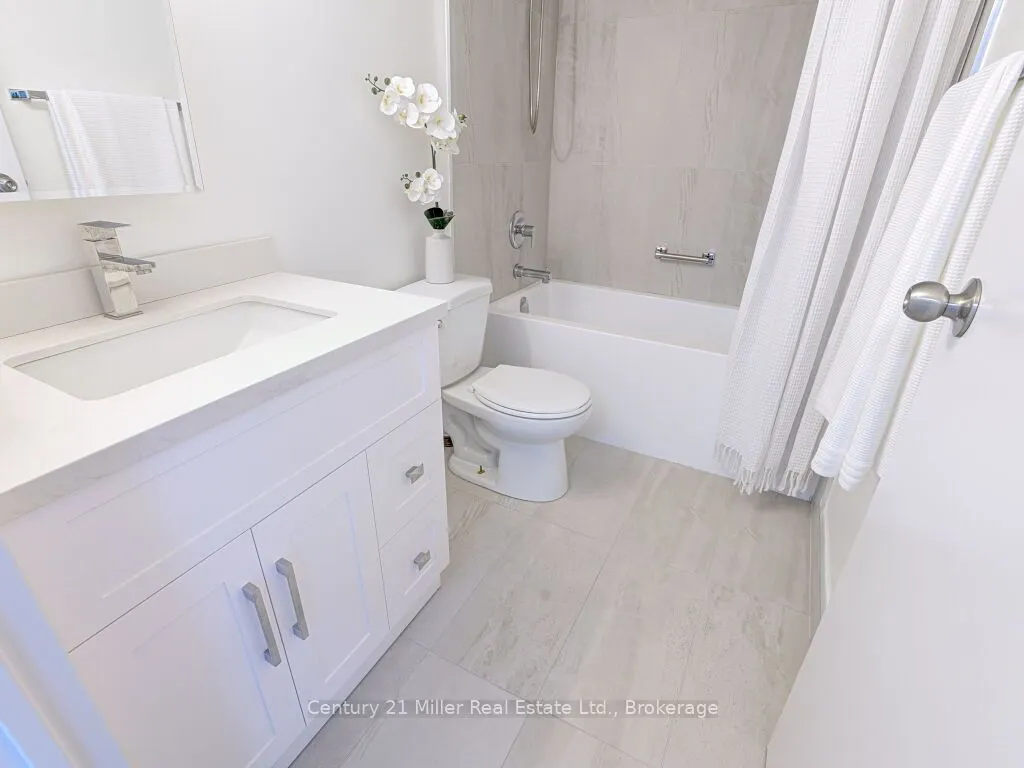3695 Kaneff Crescent, ##606