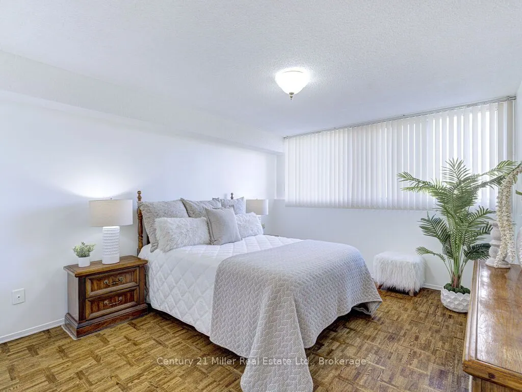 3695 Kaneff Crescent, ##606